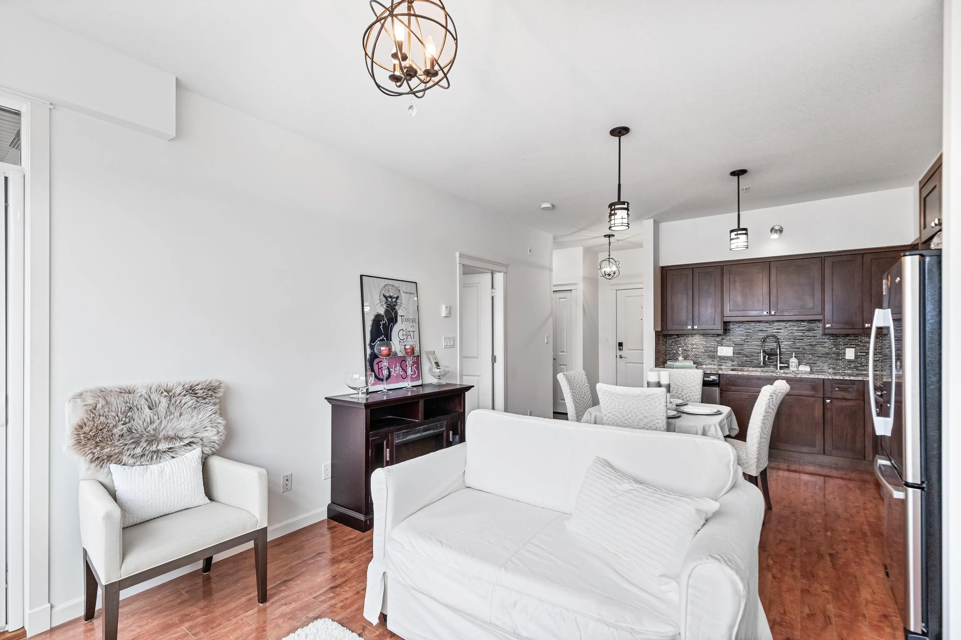 305 22858 Lougheed Highway