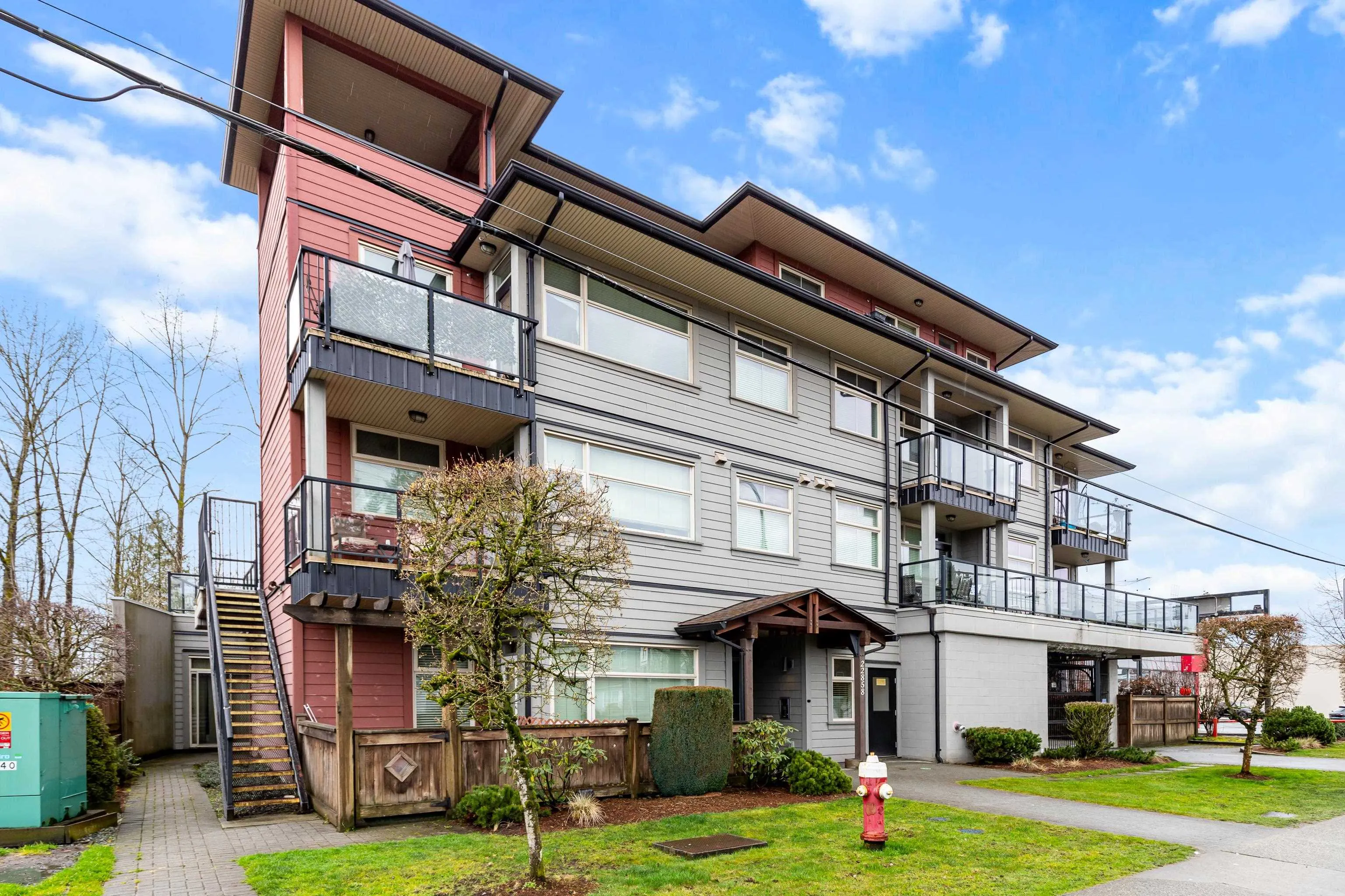 305 22858 Lougheed Highway