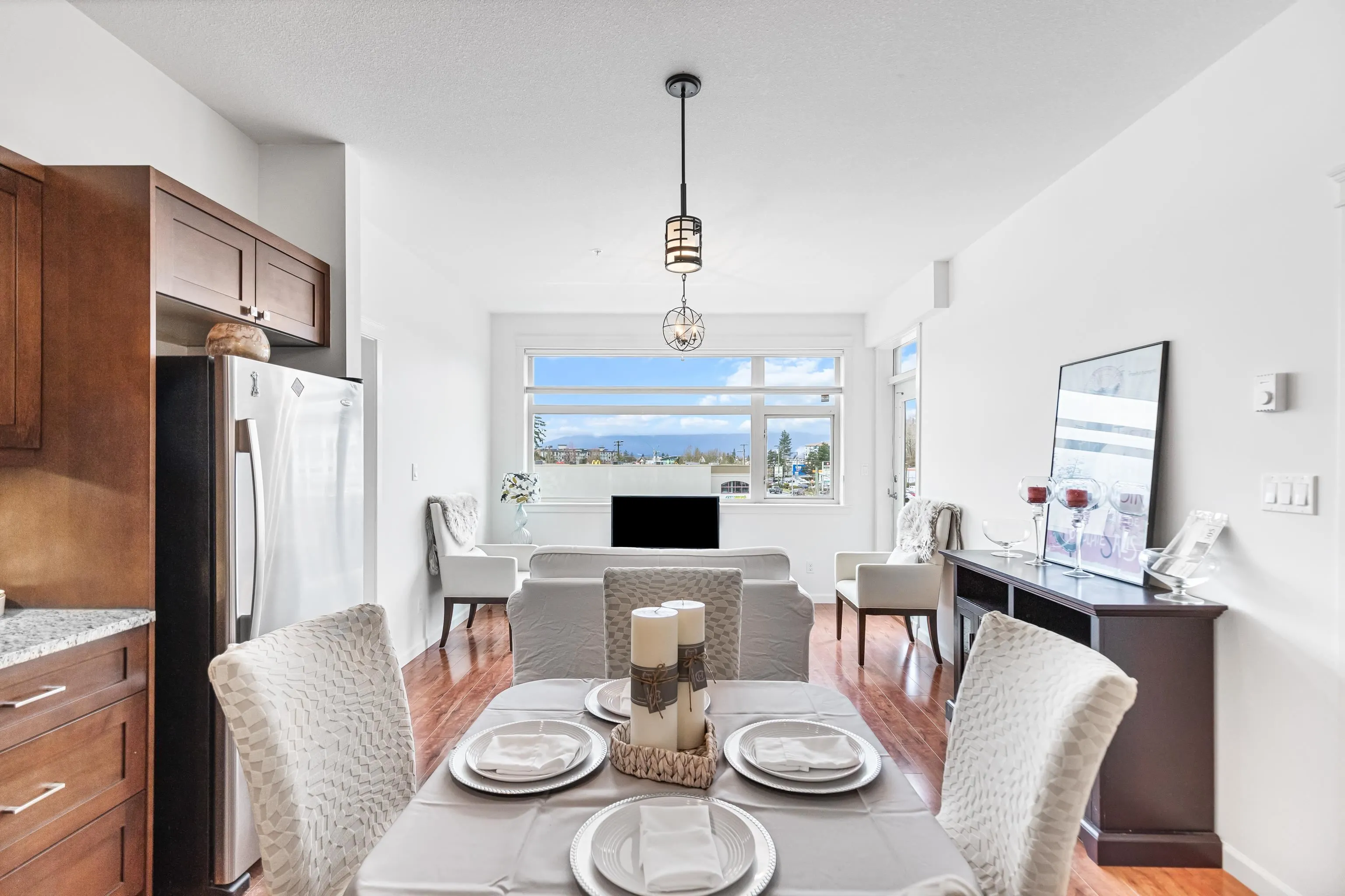 305 22858 Lougheed Highway