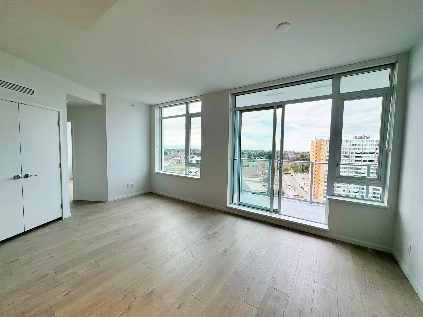 1203 6808 Minoru Boulevard