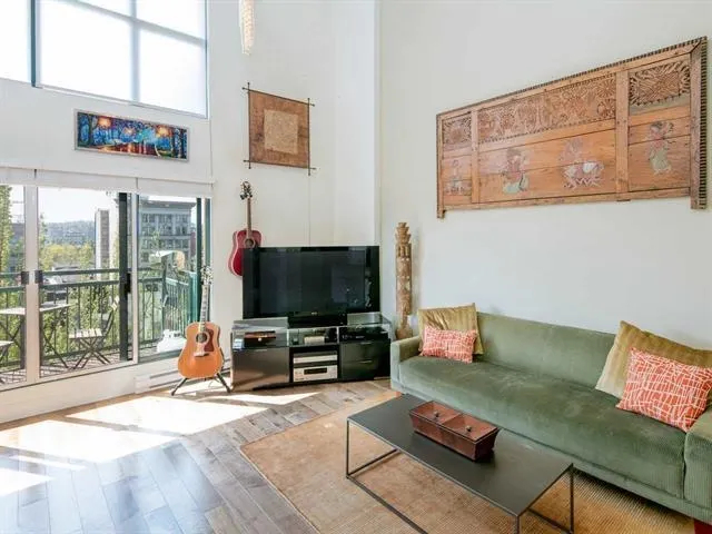 714 22 E Cordova Street