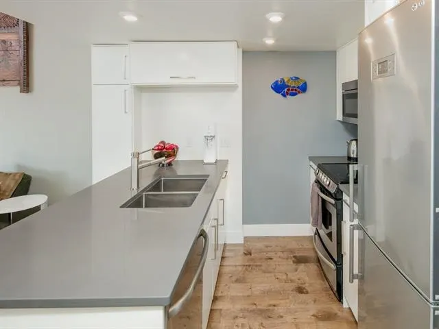 714 22 E Cordova Street