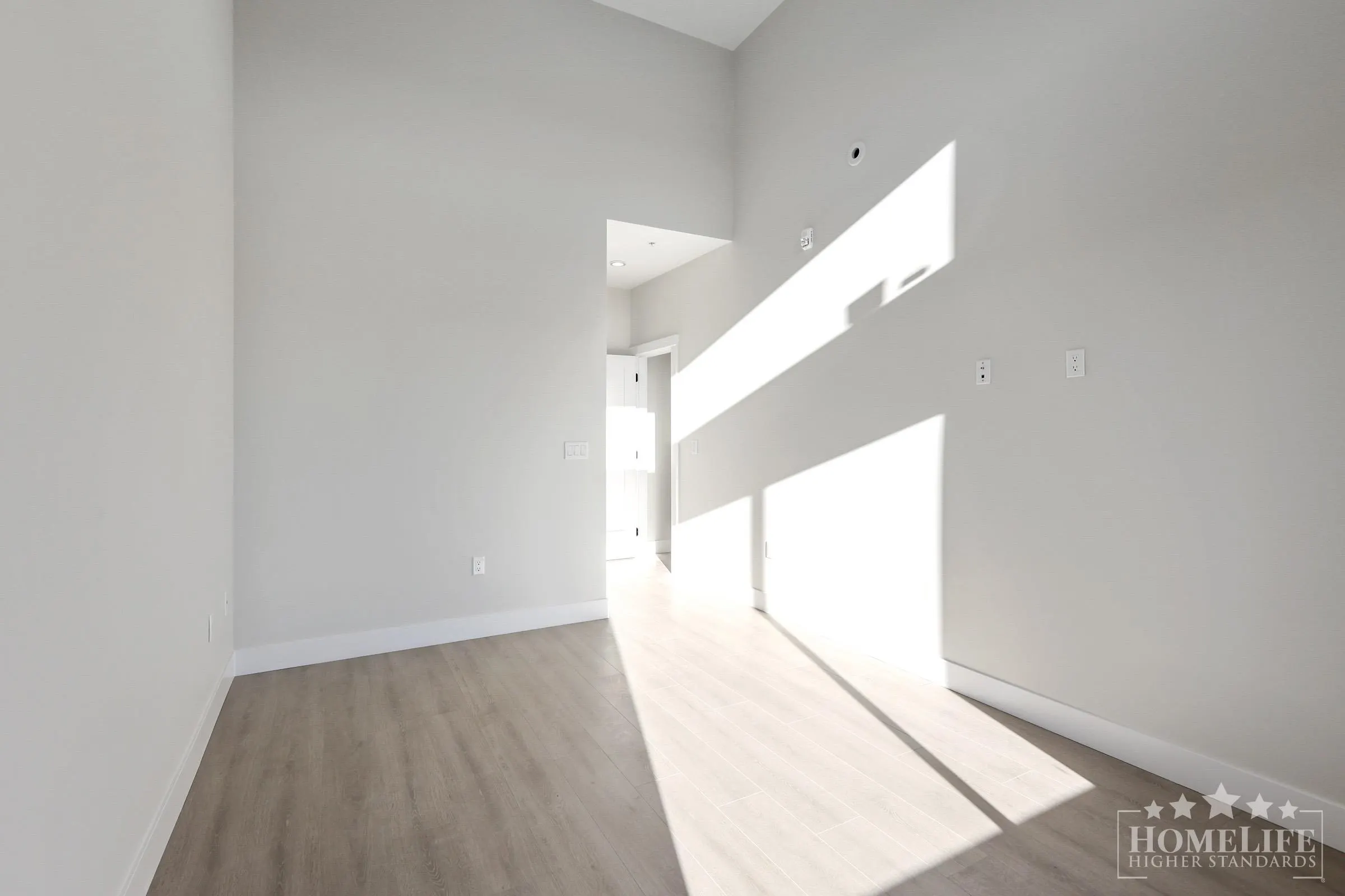 305 14858 60 Avenue