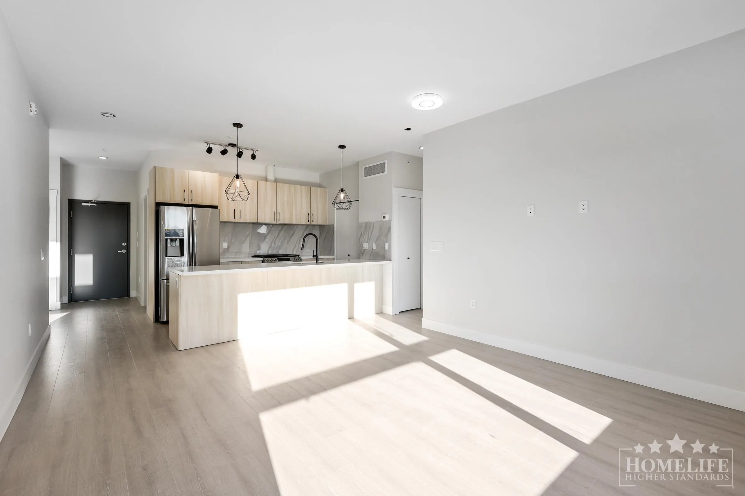 305 14858 60 Avenue