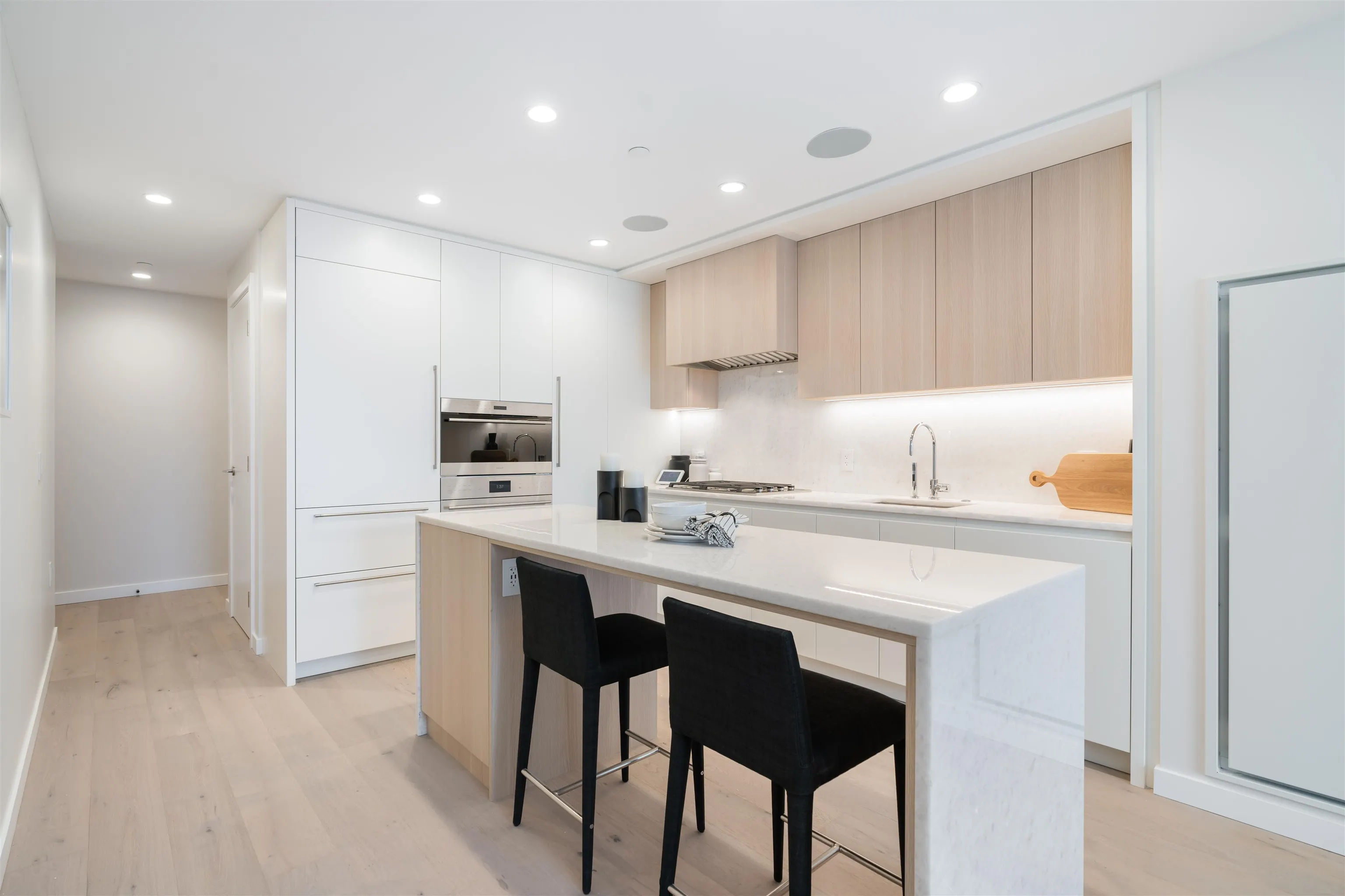 1301 7418 Paulson Street