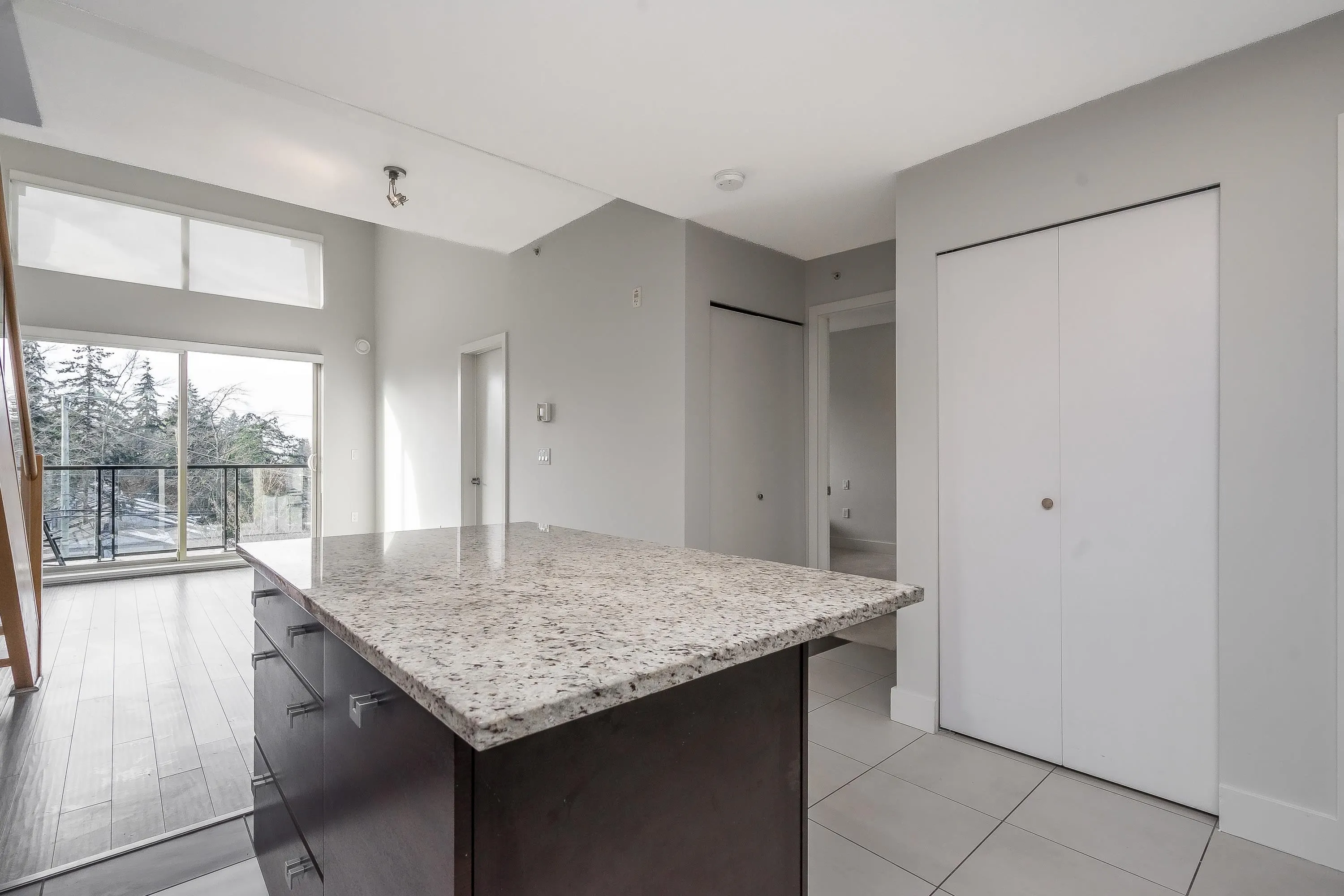 412 6688 120 Street