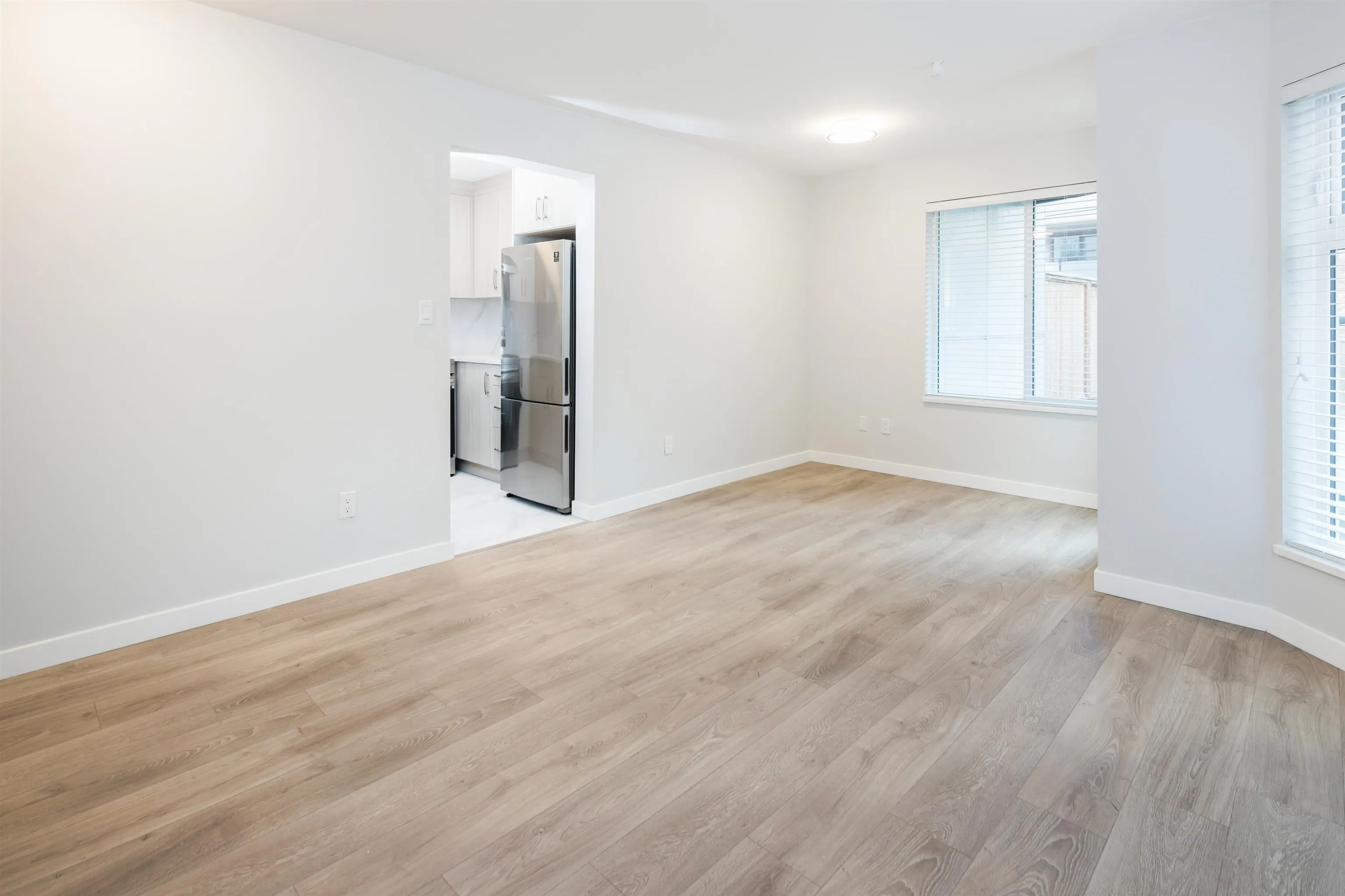 104 1055 E Broadway