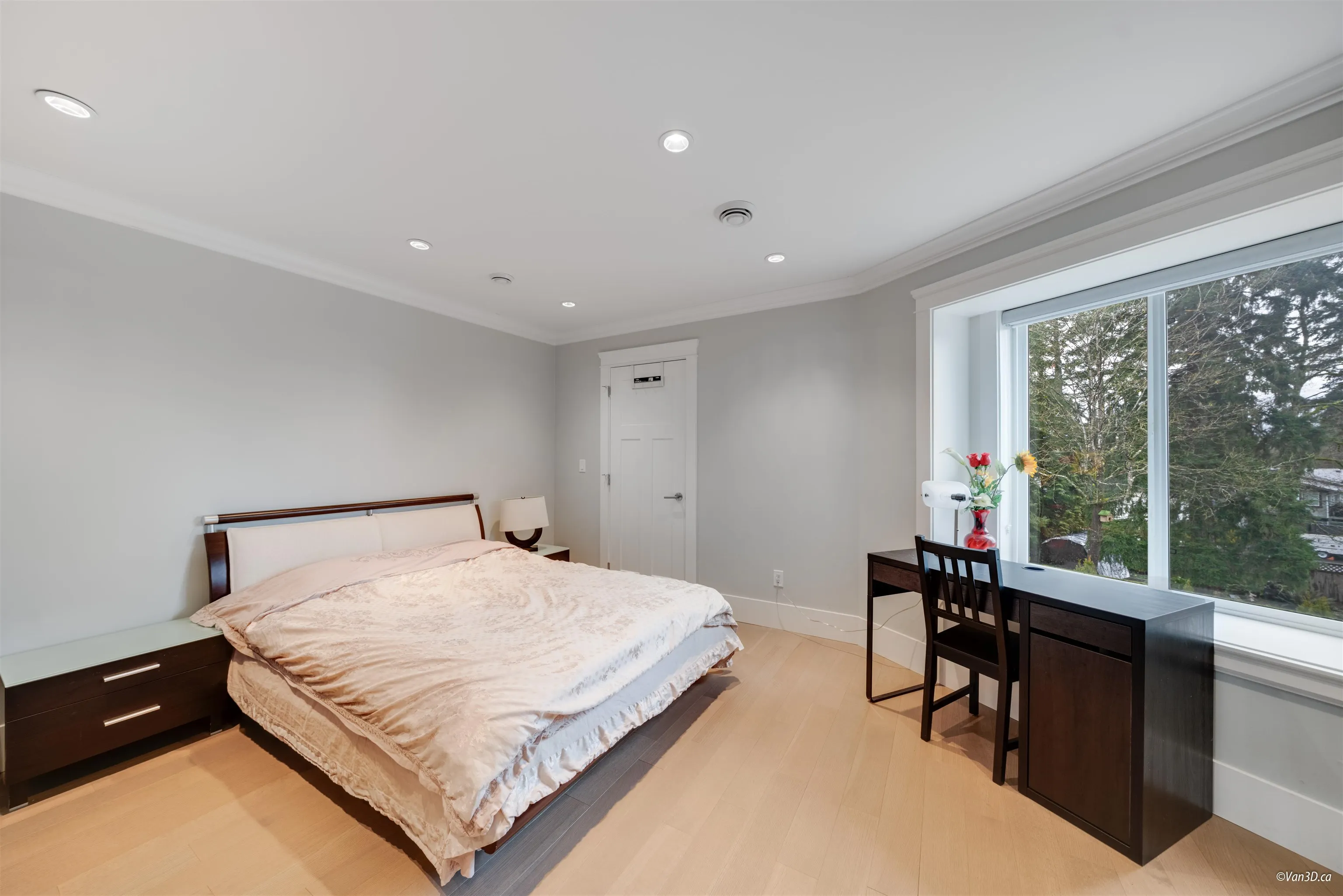 14059 Grosvenor Road