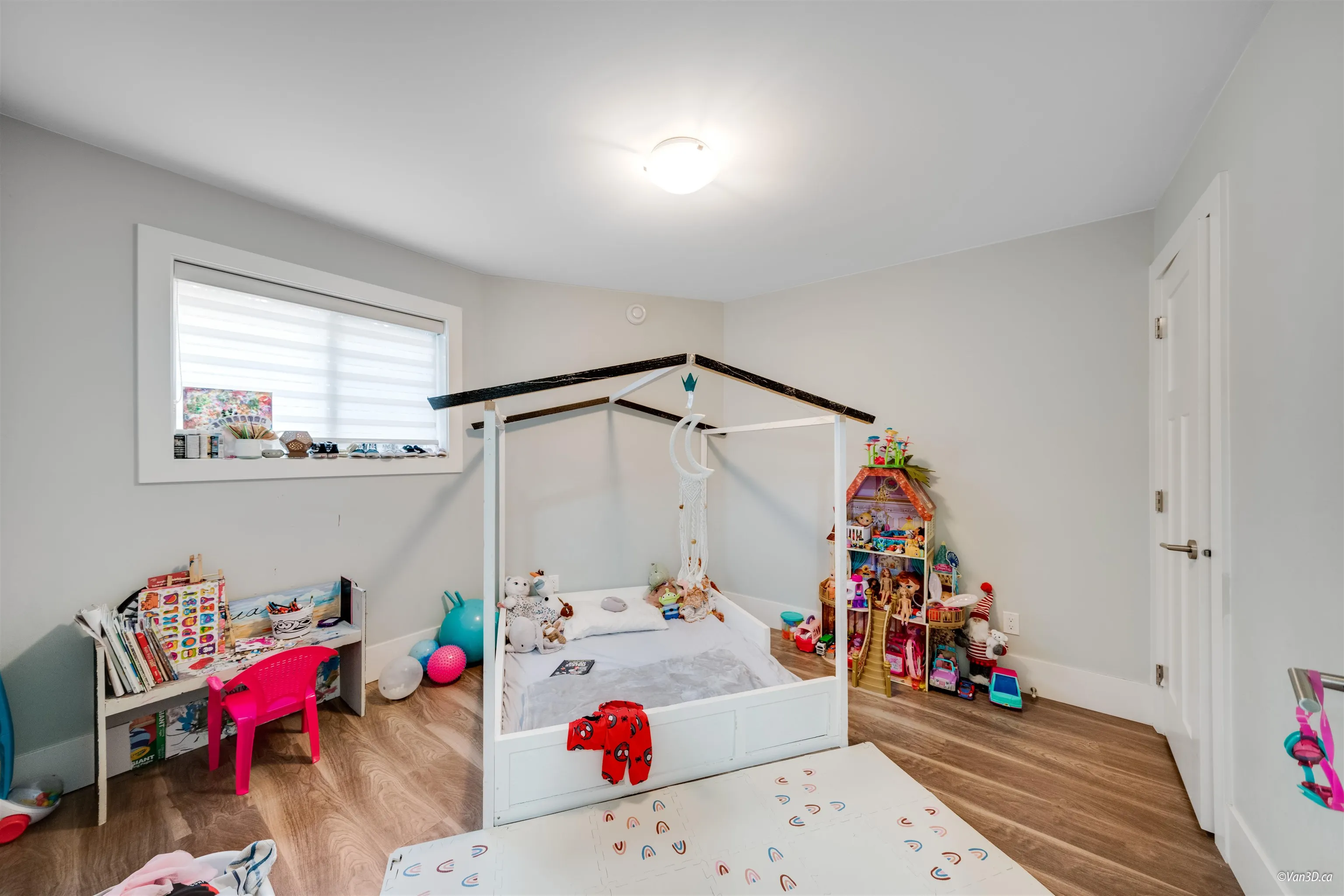 14059 Grosvenor Road