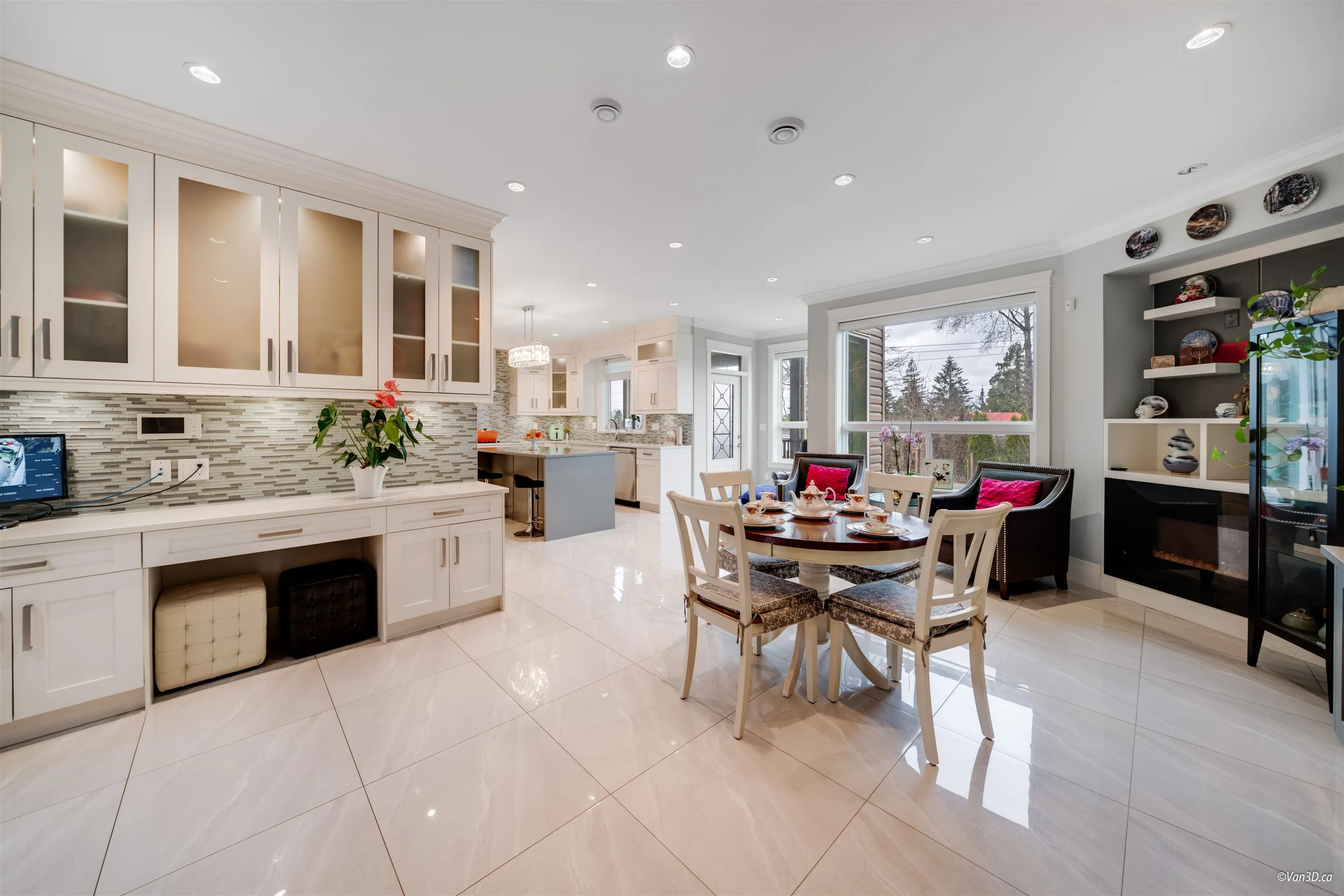 14059 Grosvenor Road