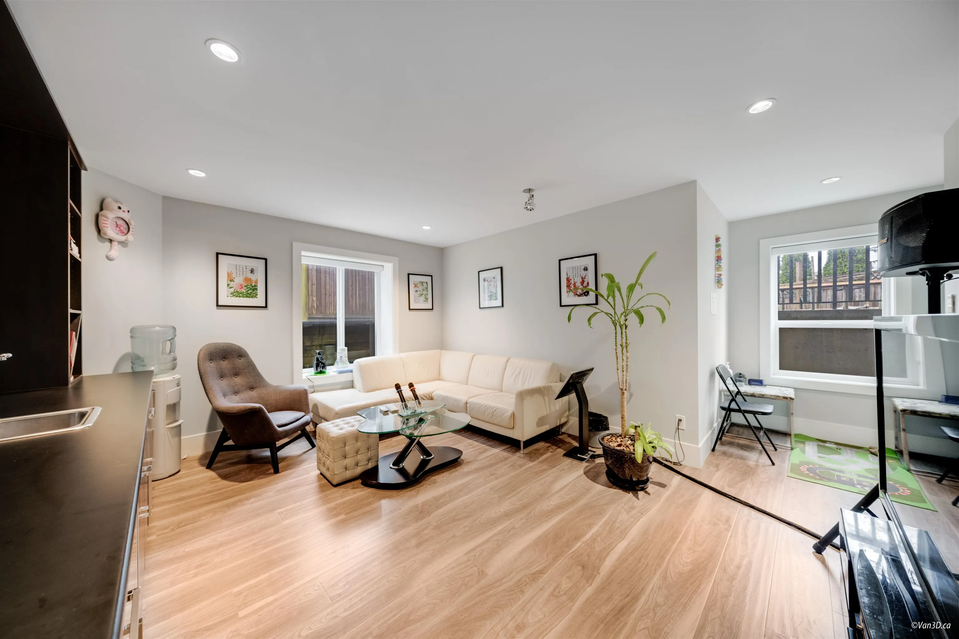 14059 Grosvenor Road