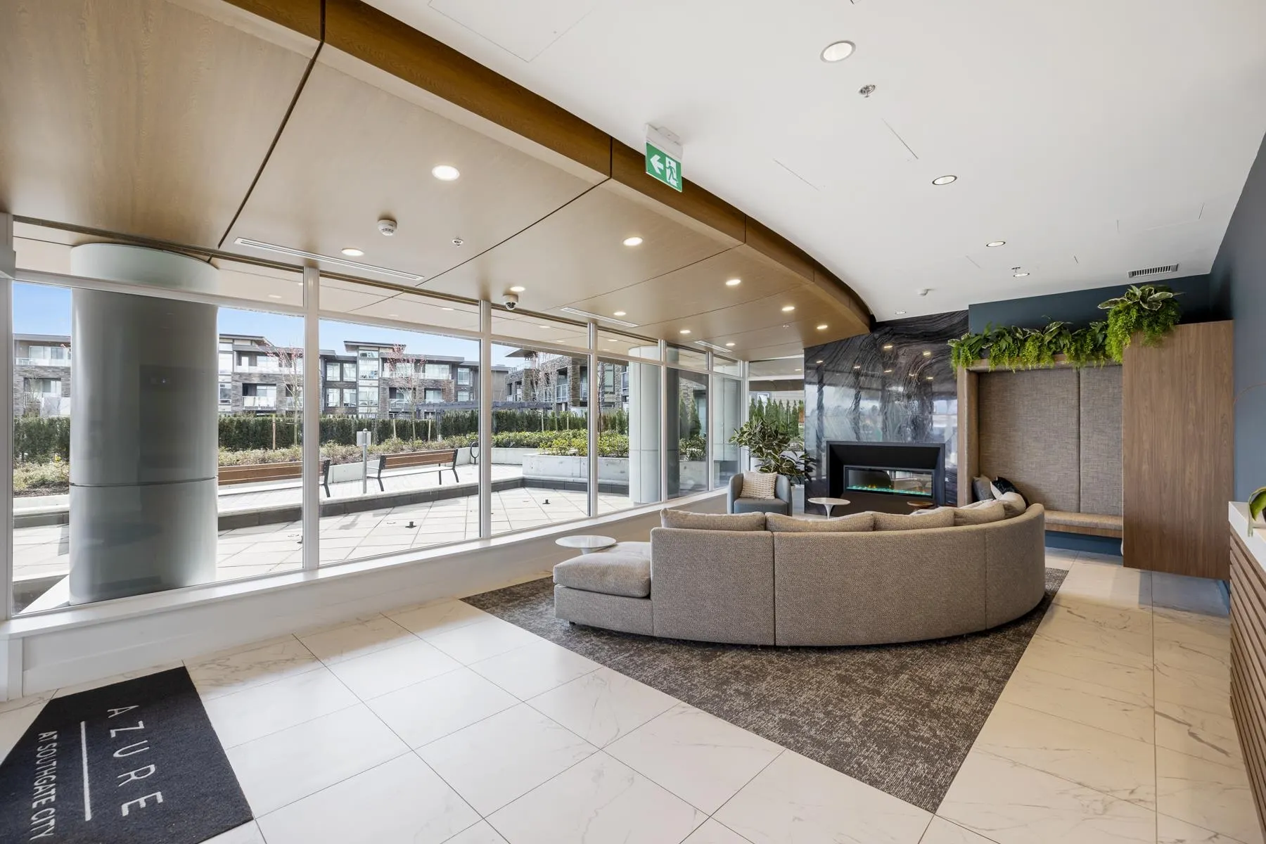 2602 7683 Park Crescent
