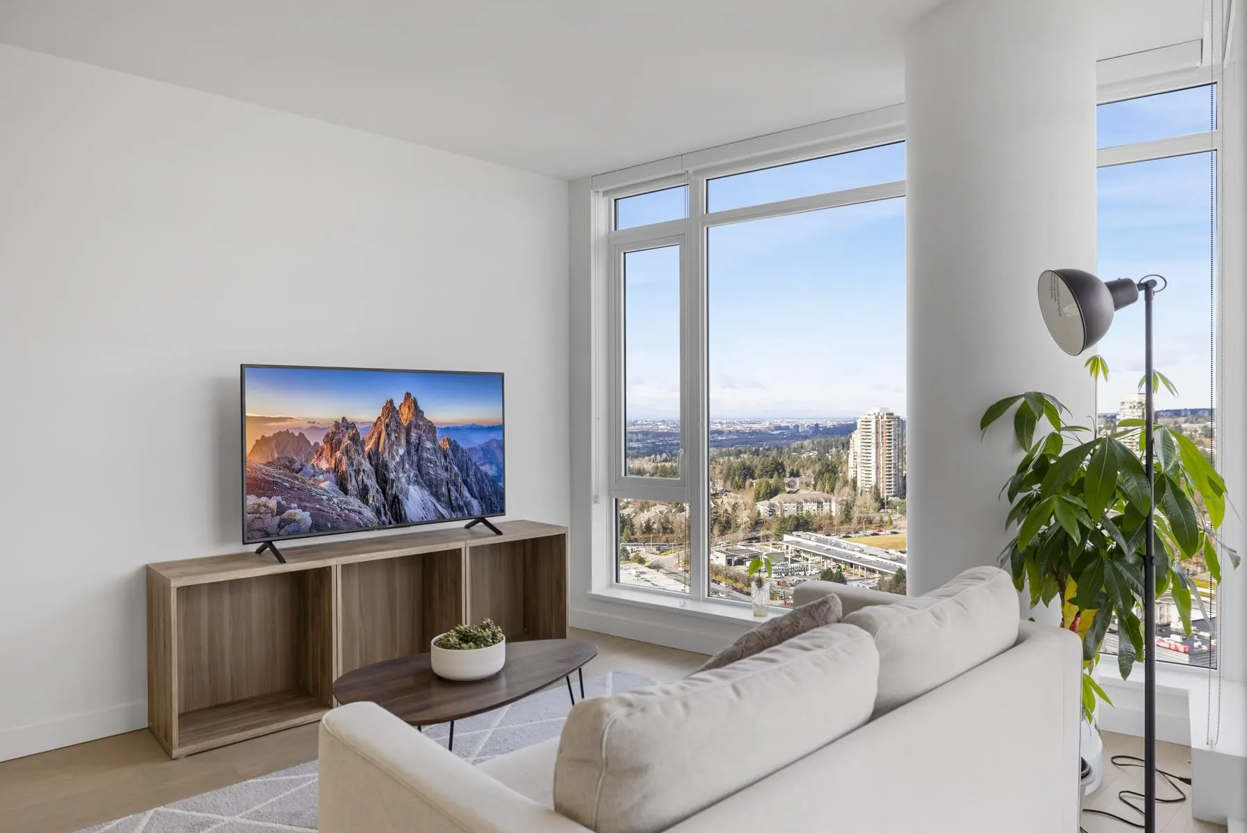 2602 7683 Park Crescent