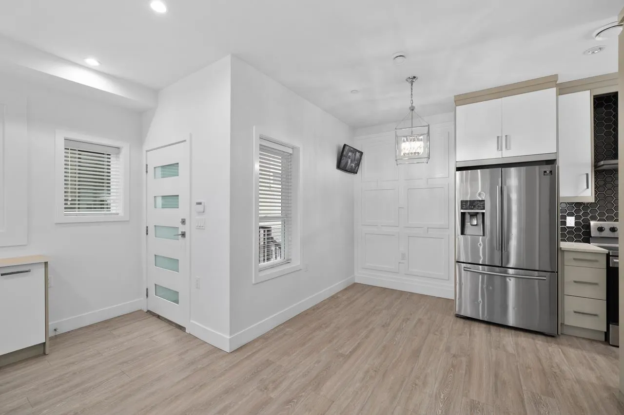 3133 Glen Drive