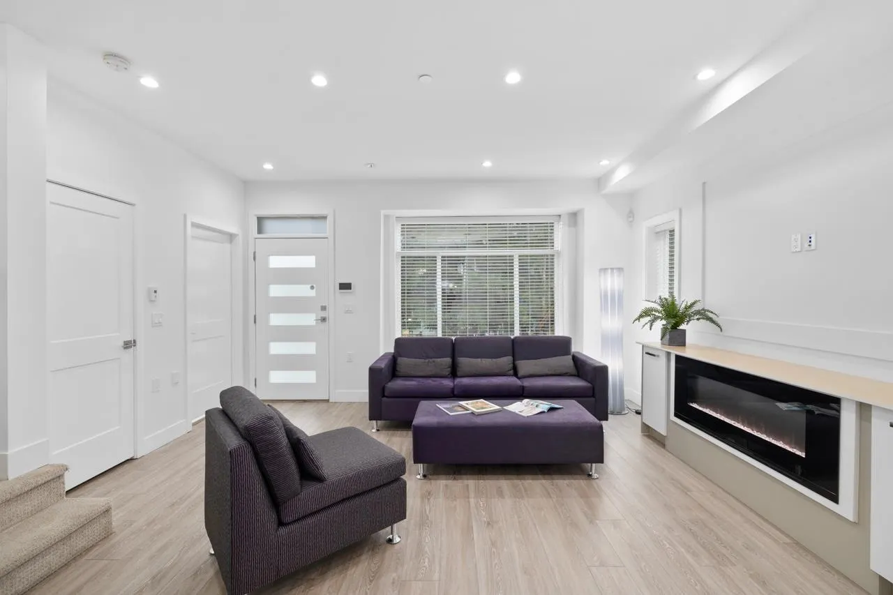 3133 Glen Drive