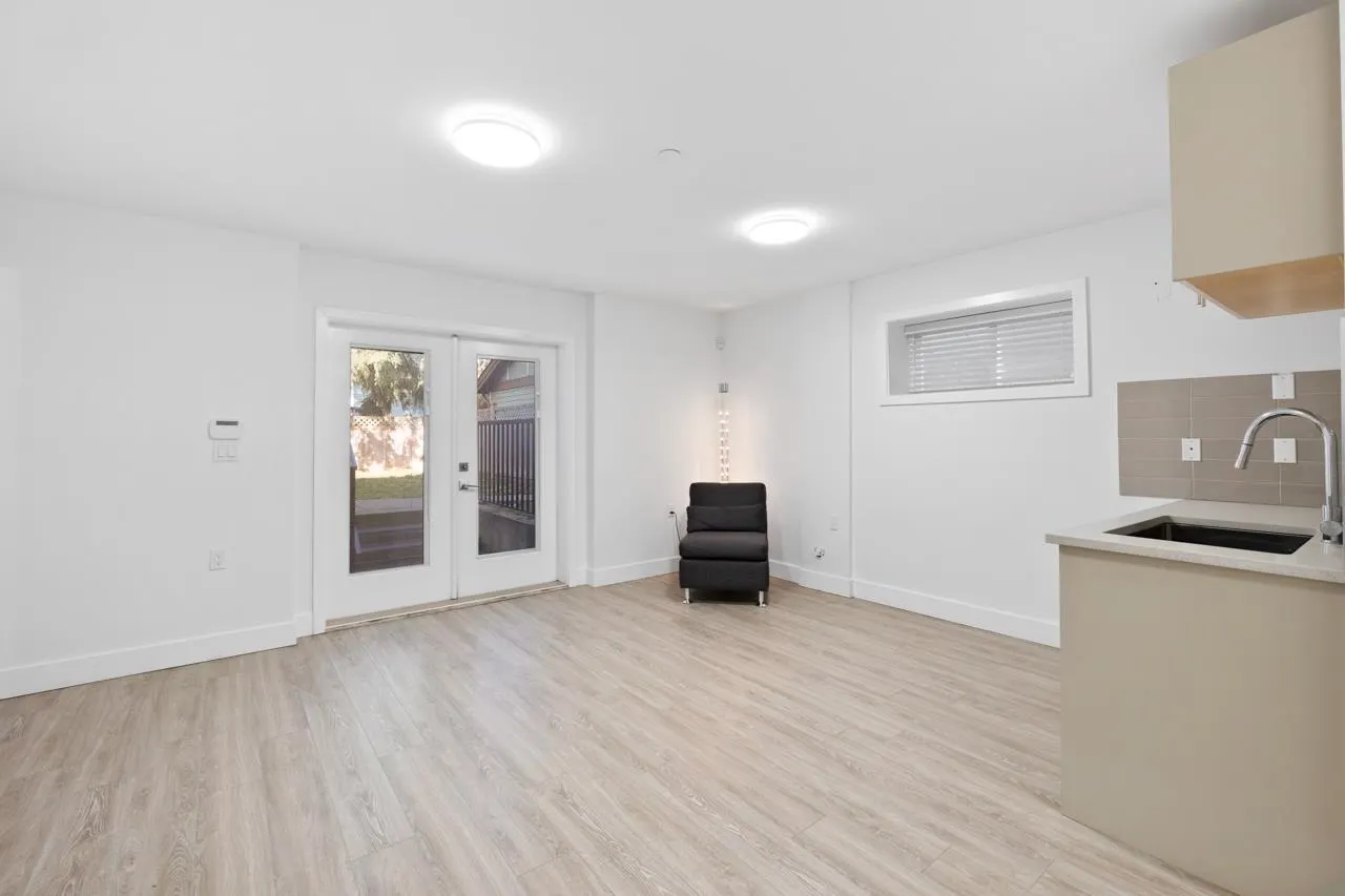 3133 Glen Drive