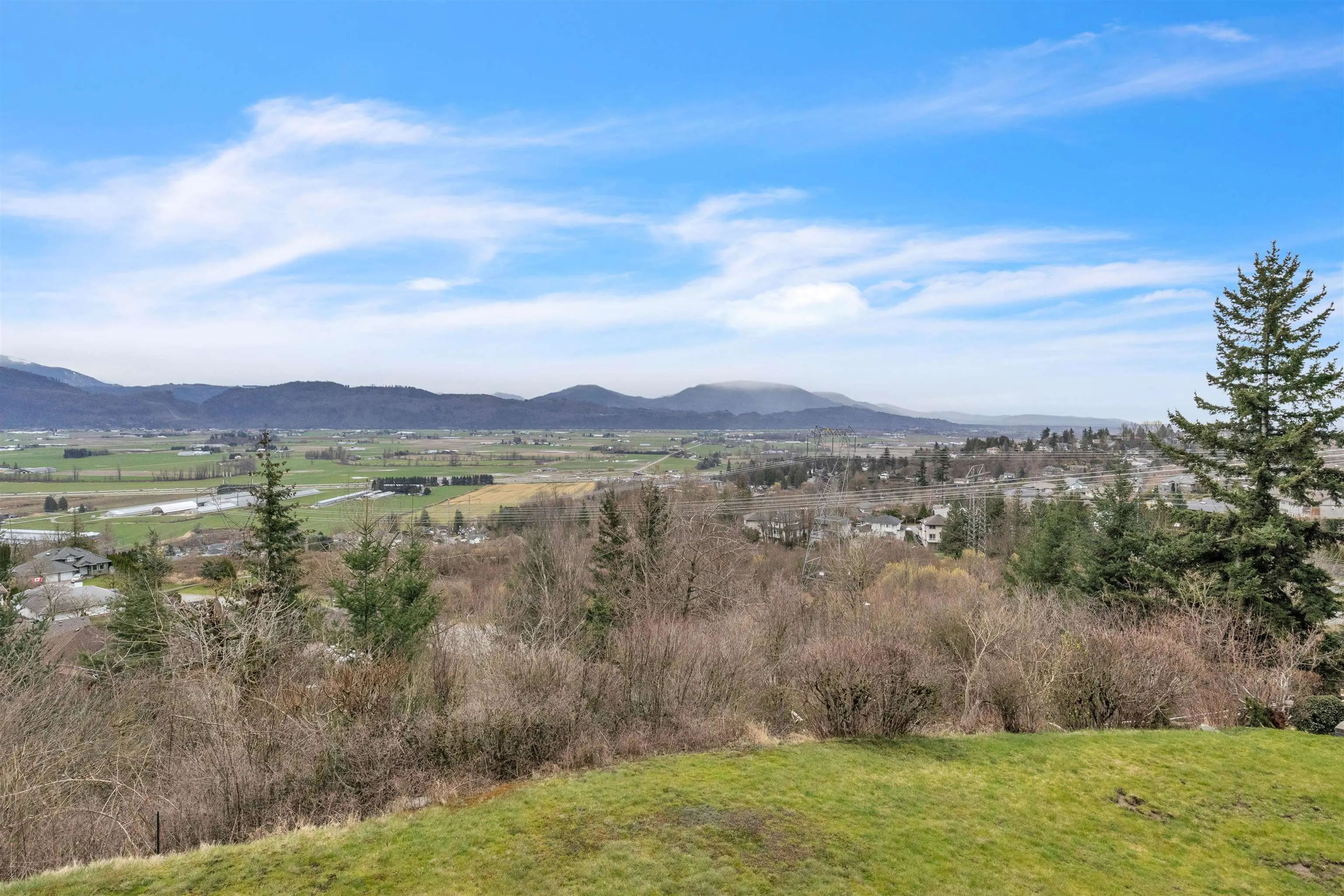 6 2842 Whatcom Road