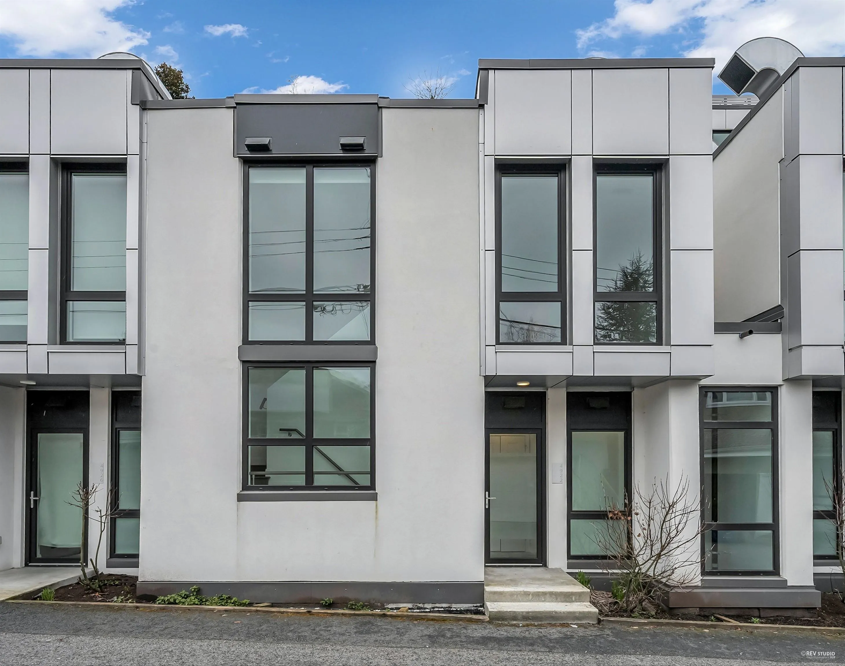 4922 Cambie Street