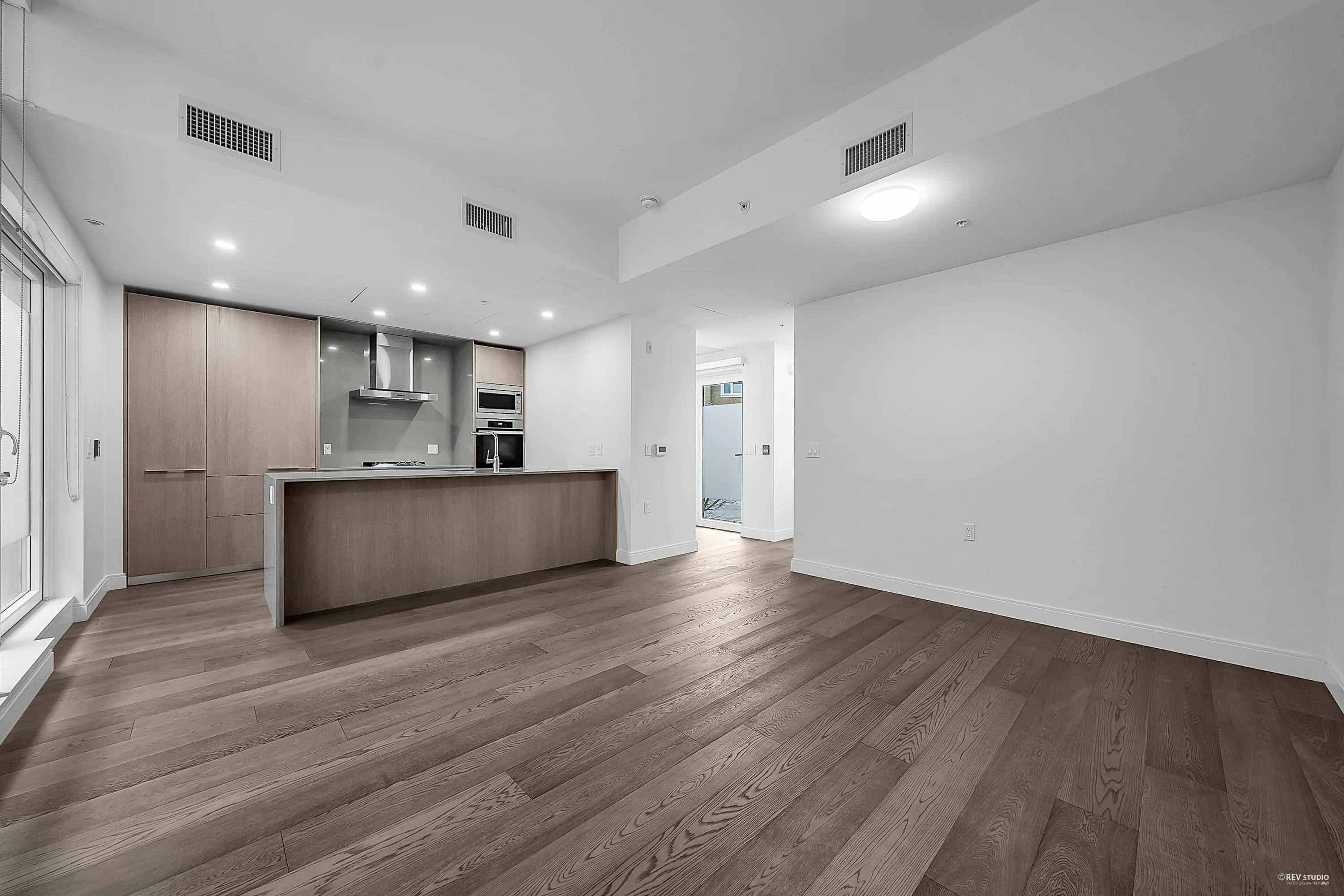 4922 Cambie Street