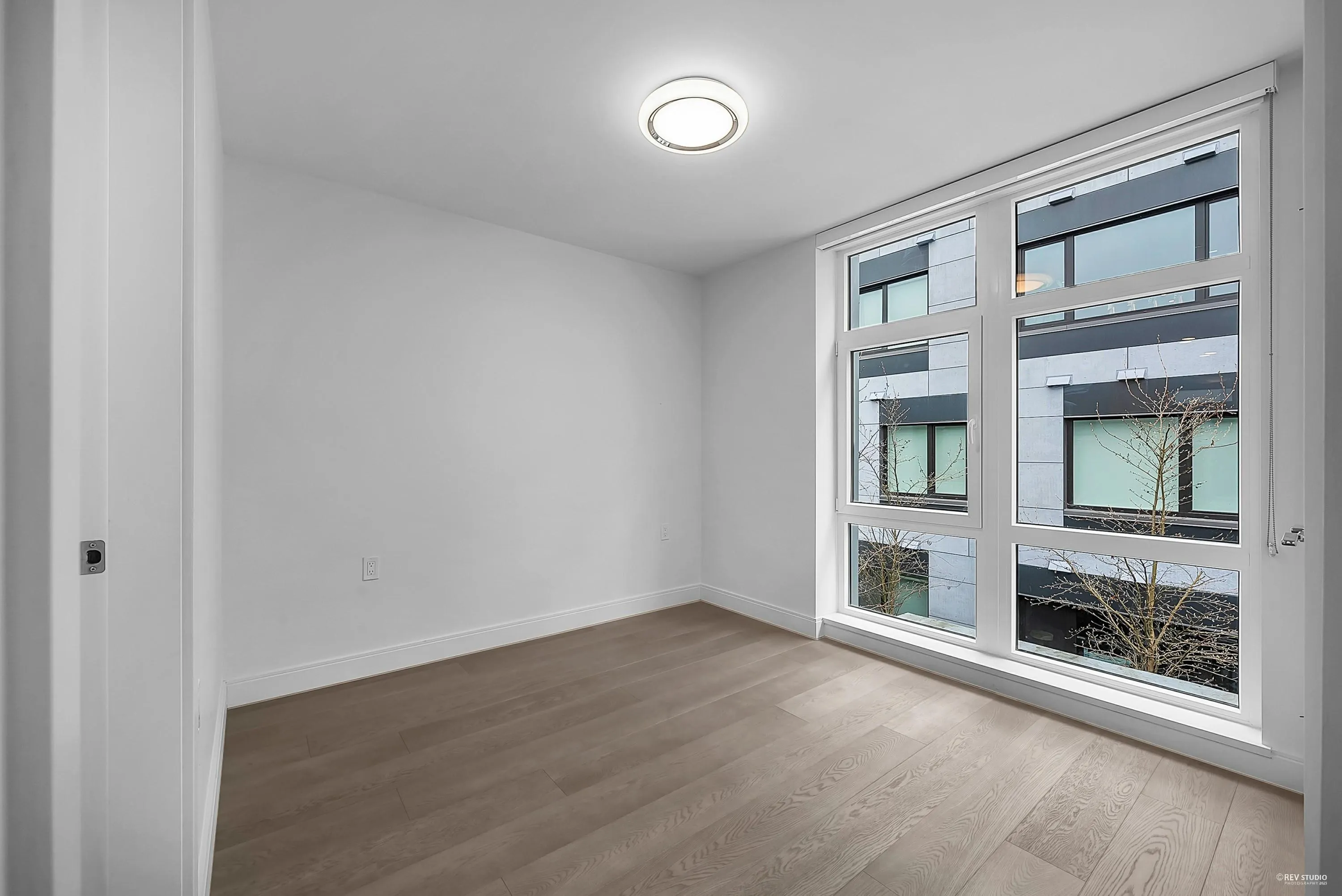 4922 Cambie Street