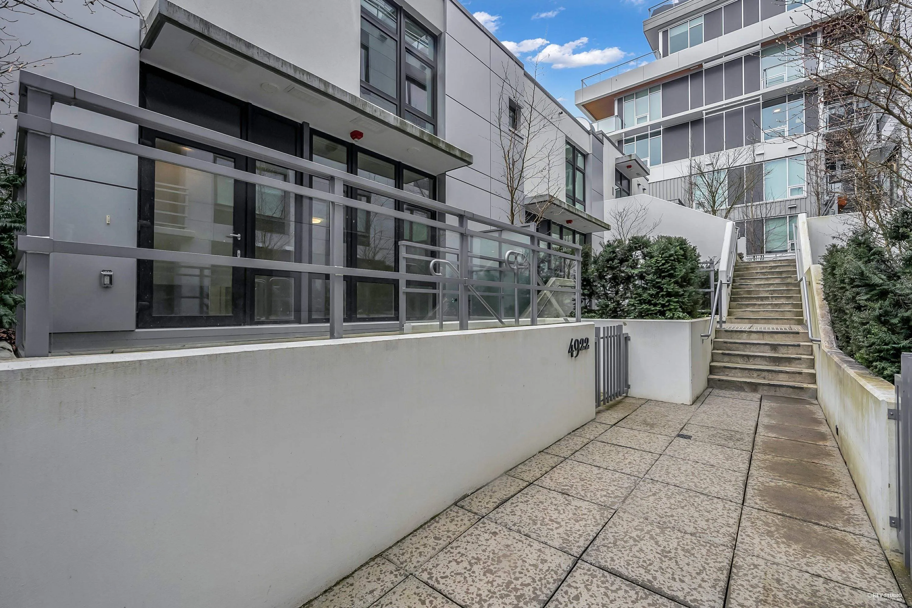 4922 Cambie Street