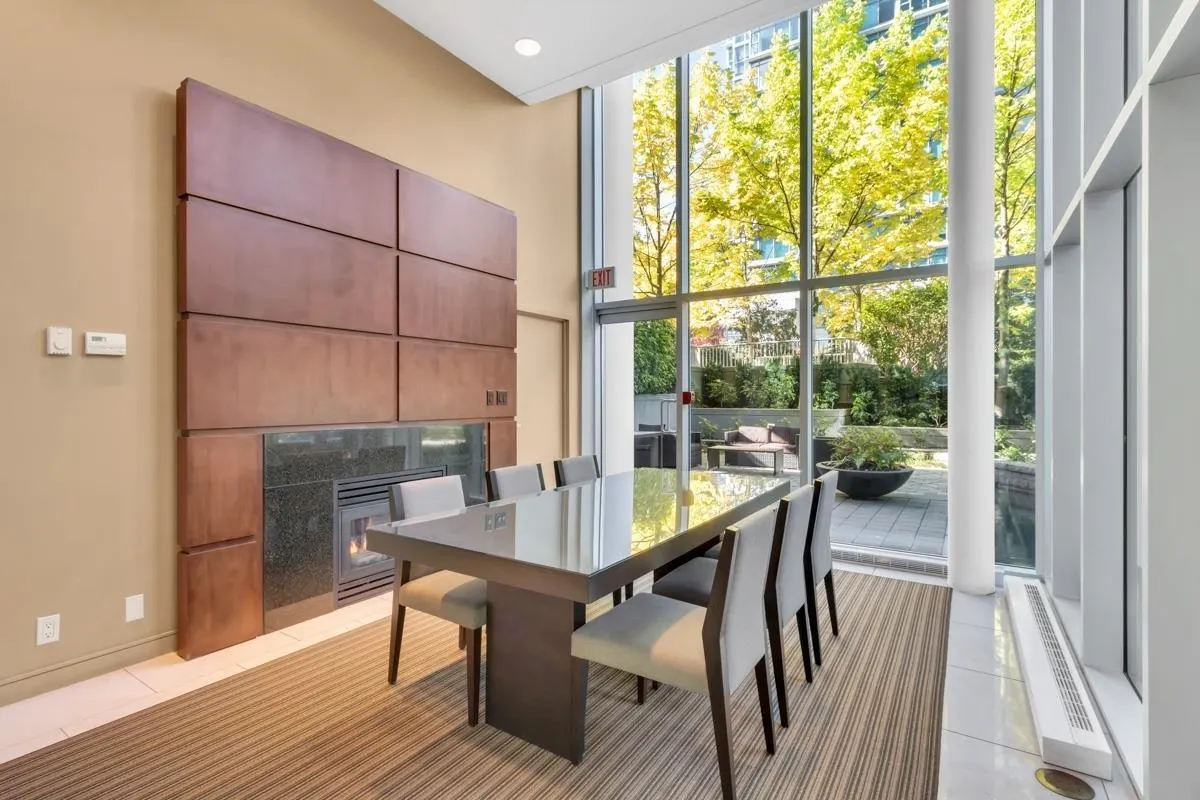 1803 1680 Bayshore Drive