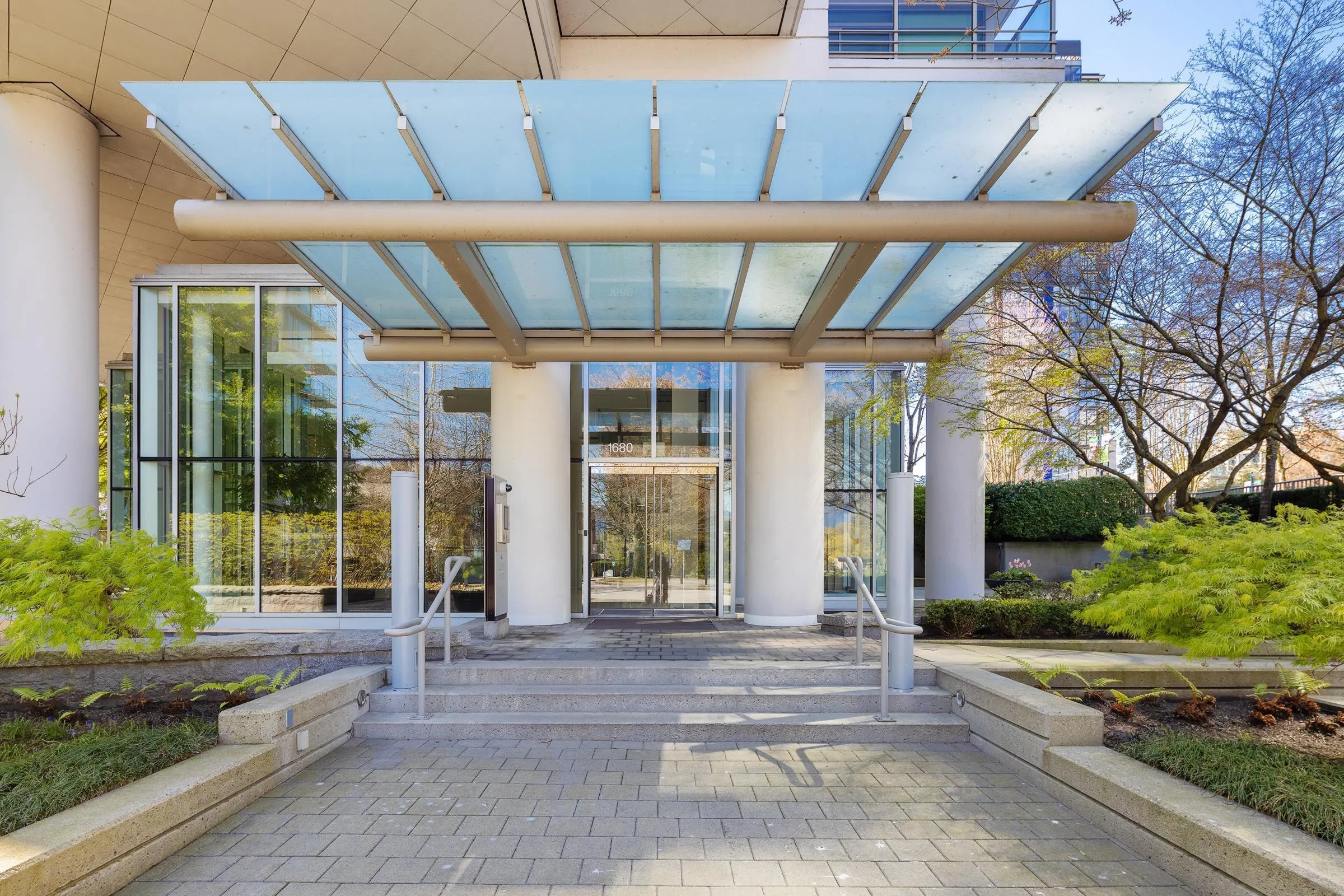 1803 1680 Bayshore Drive