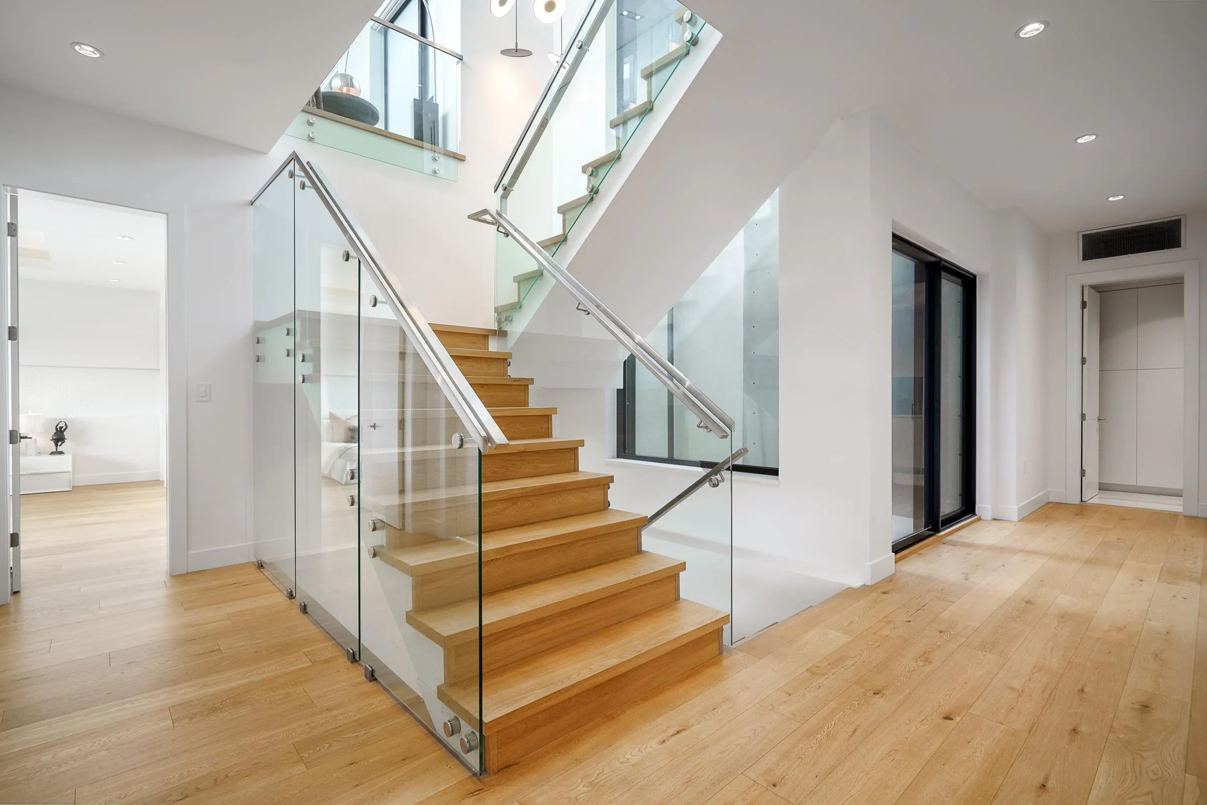 1136 Alderside Road