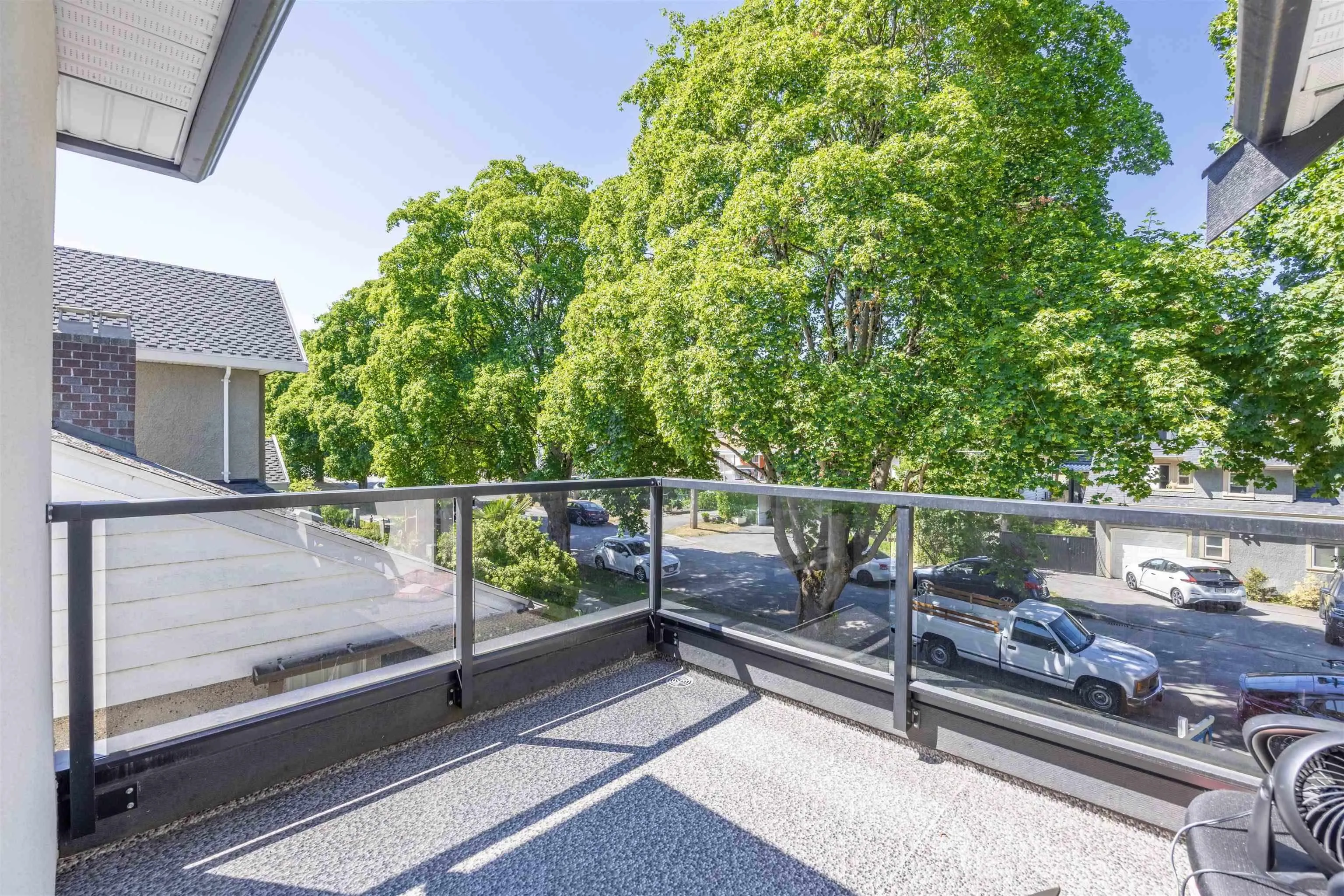 172 Ontario Place