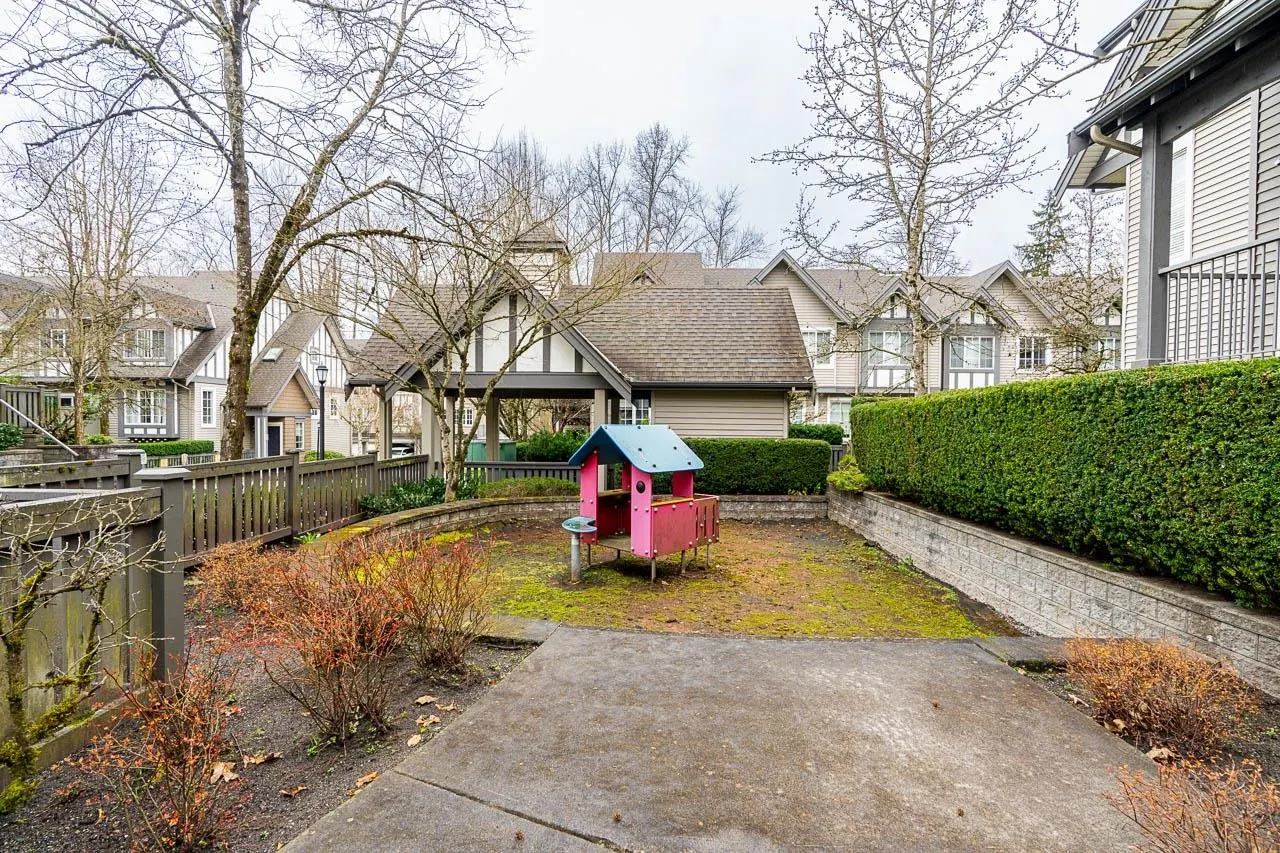 26 8533 Cumberland Place