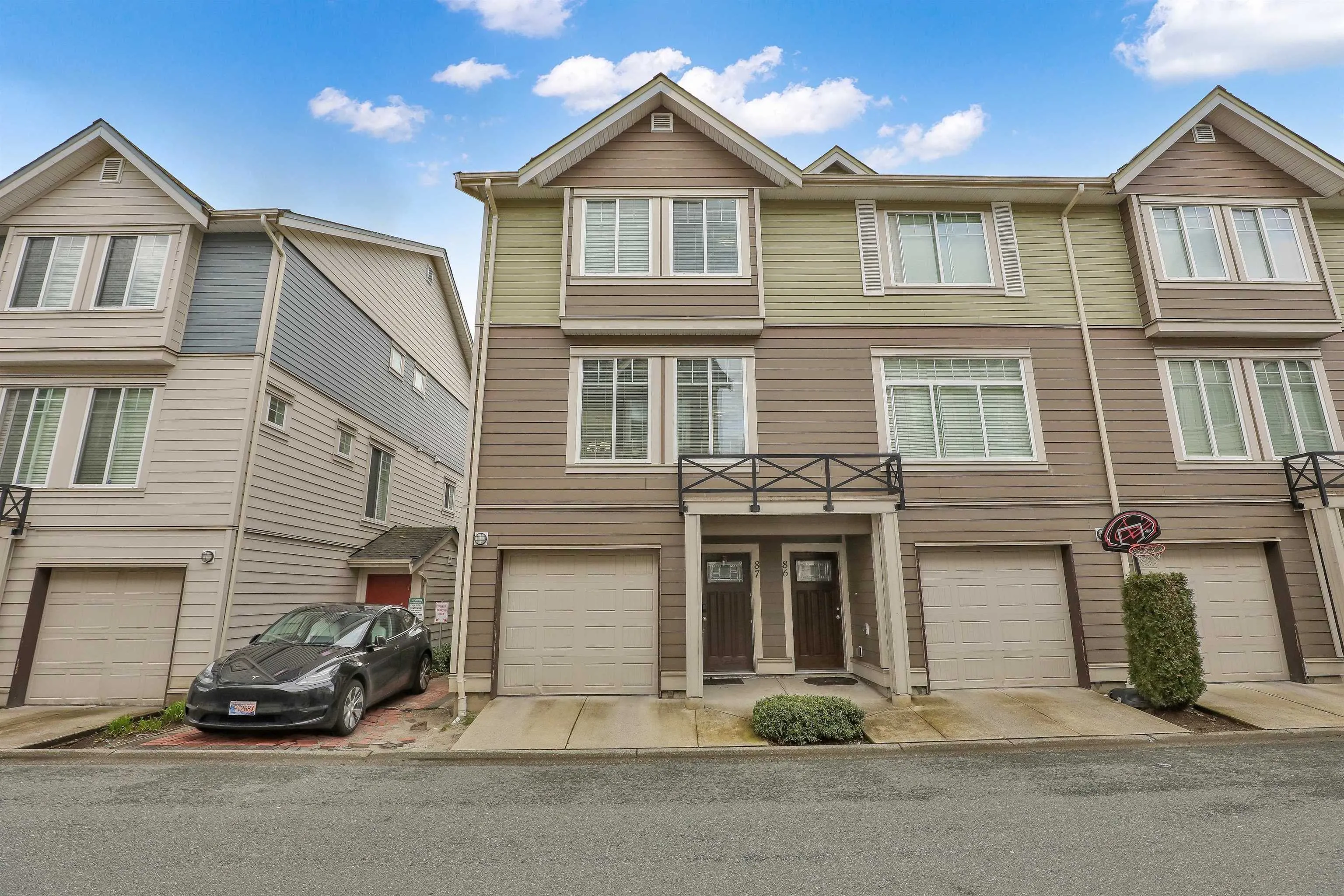 87 15399 Guildford Drive