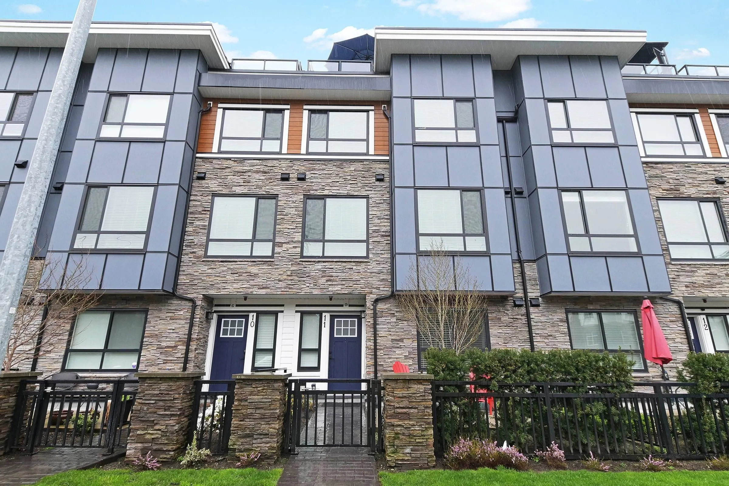 11 5476 Brydon Crescent