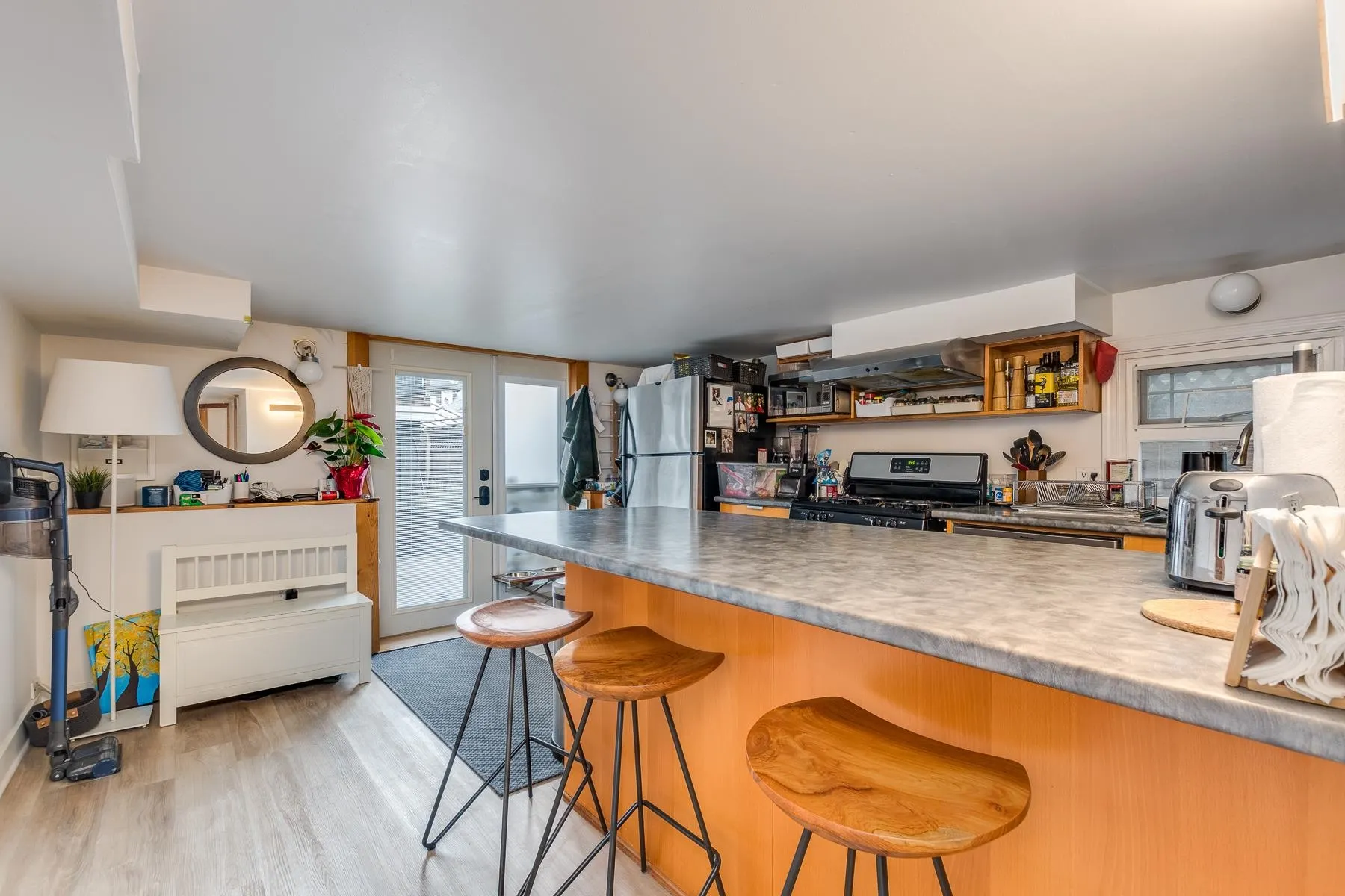 1335 Laburnum Street