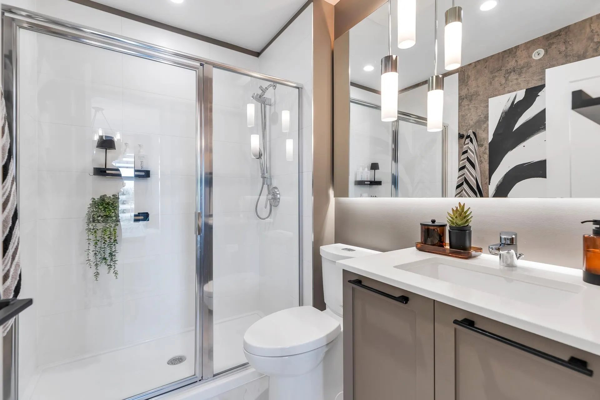 31 4726 Orca Way