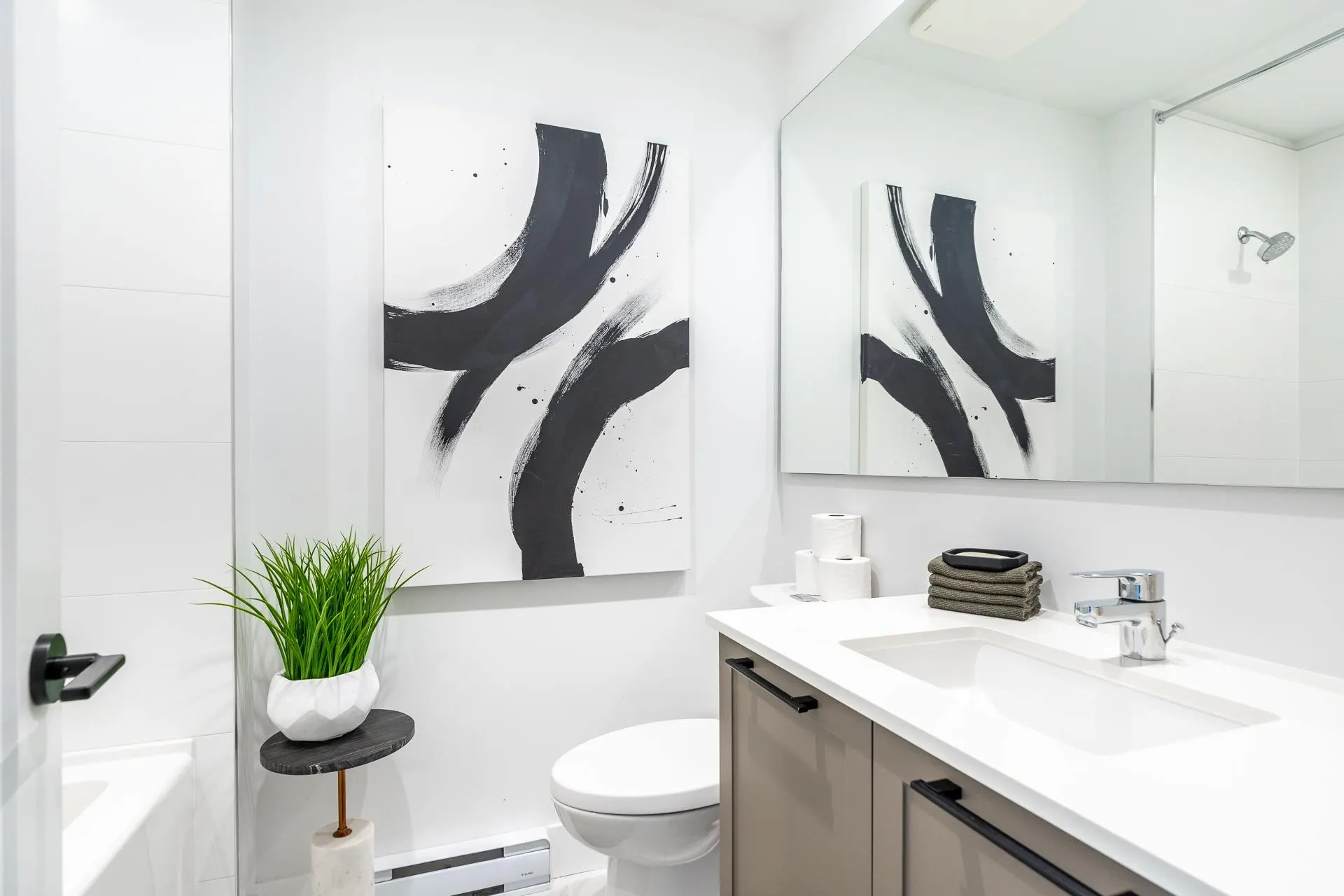 31 4726 Orca Way