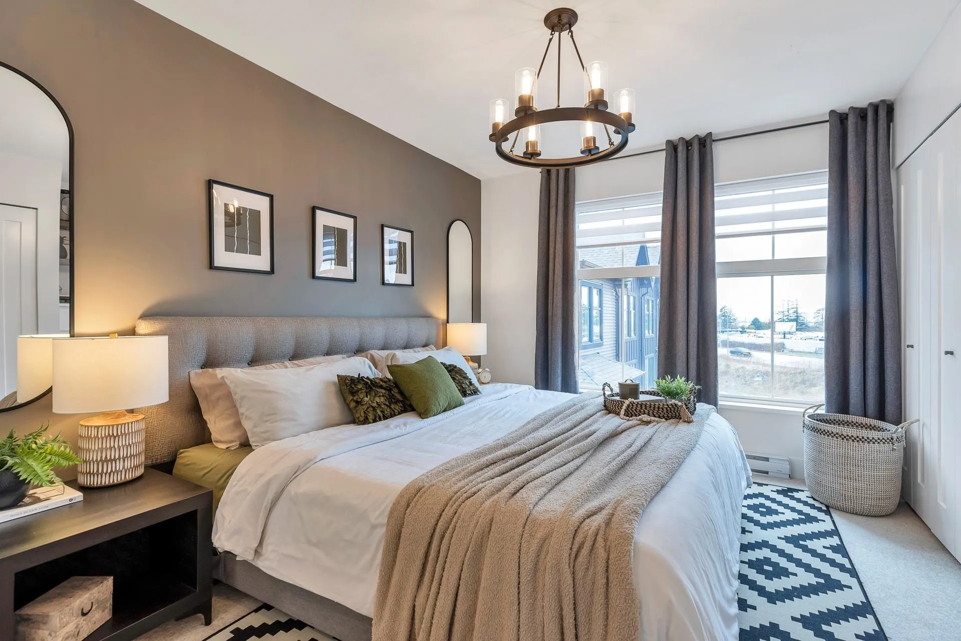 31 4726 Orca Way