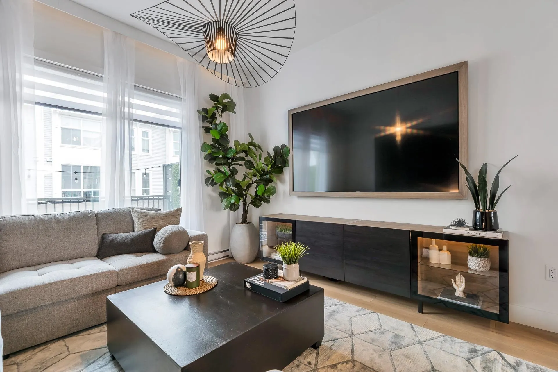 31 4726 Orca Way