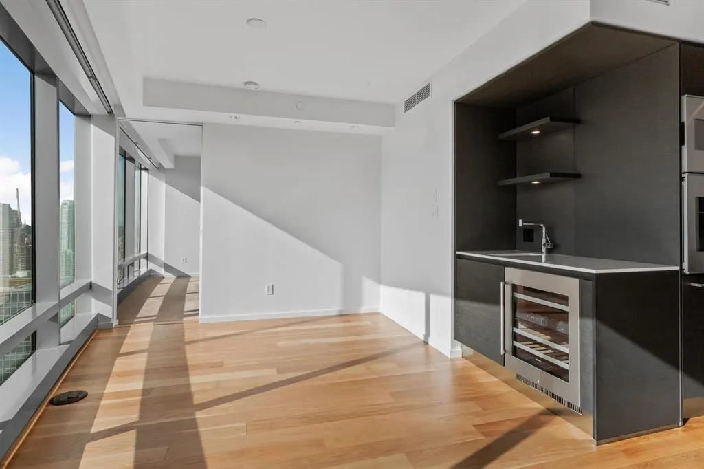 4106 1151 W Georgia Street