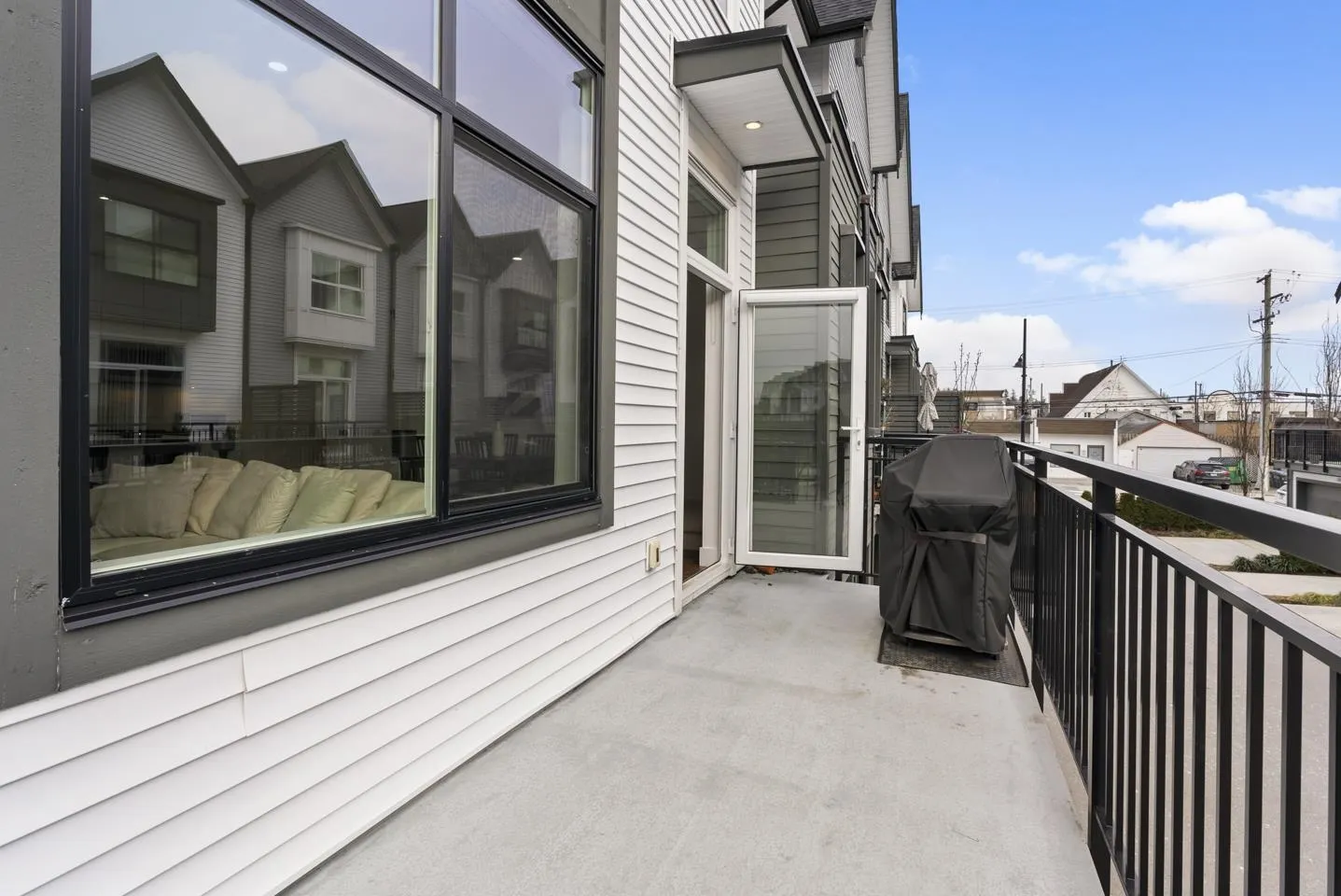 20 17555 57a Avenue