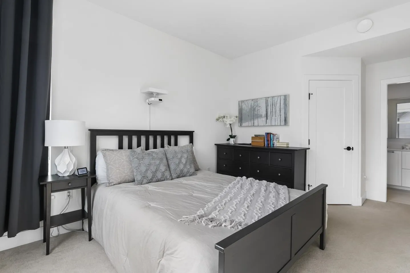 20 17555 57a Avenue