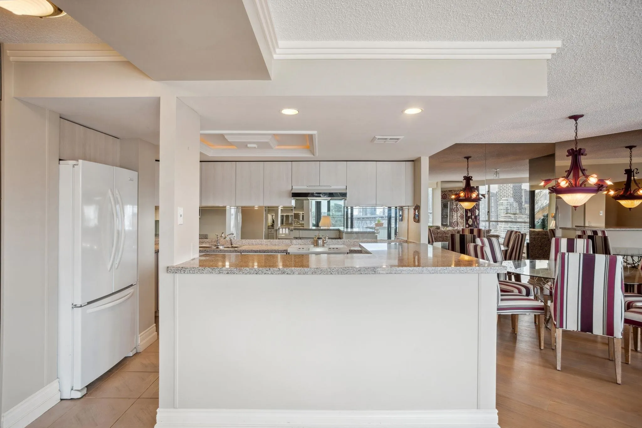 1009 1450 Pennyfarthing Drive