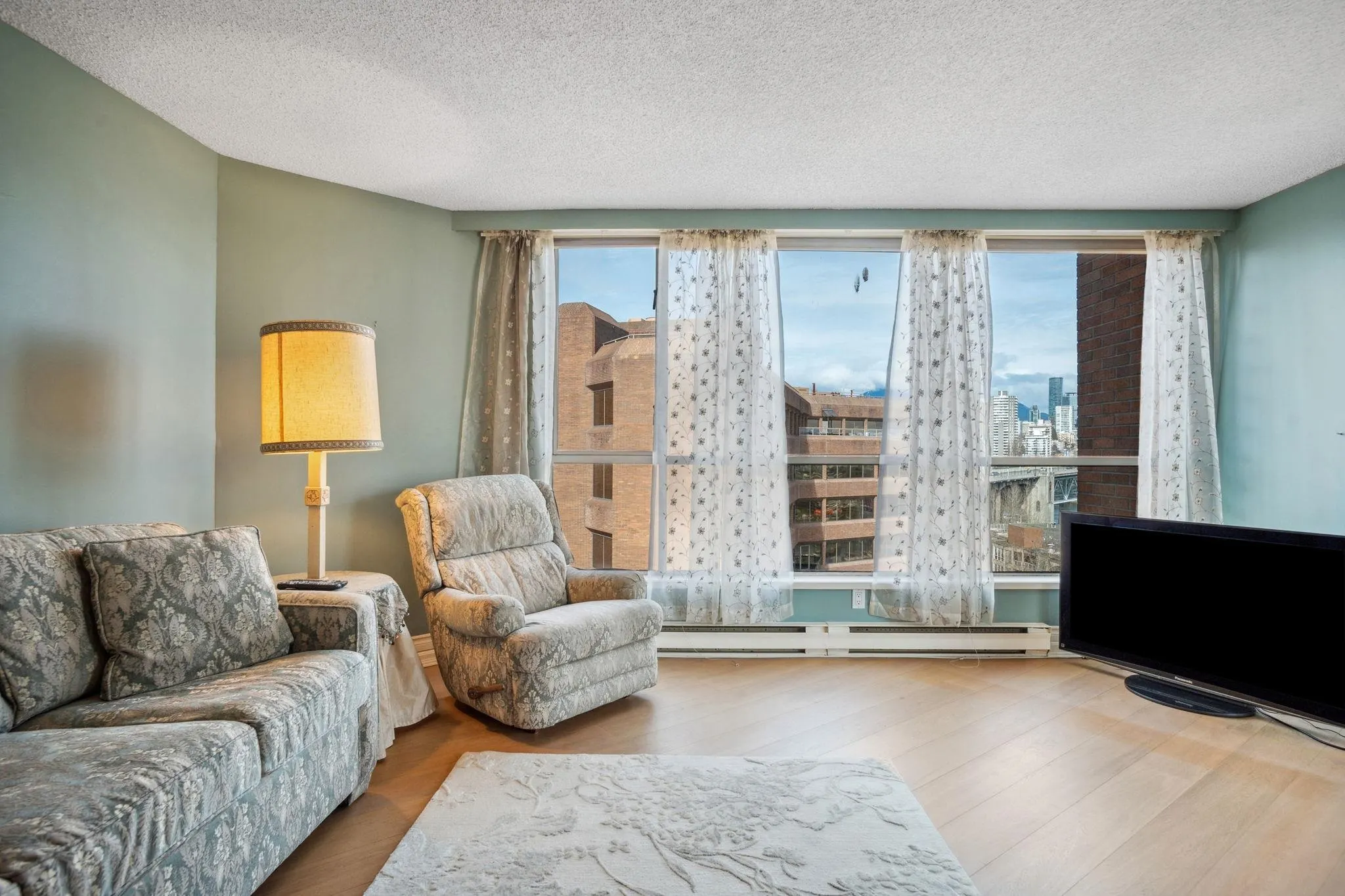 1009 1450 Pennyfarthing Drive