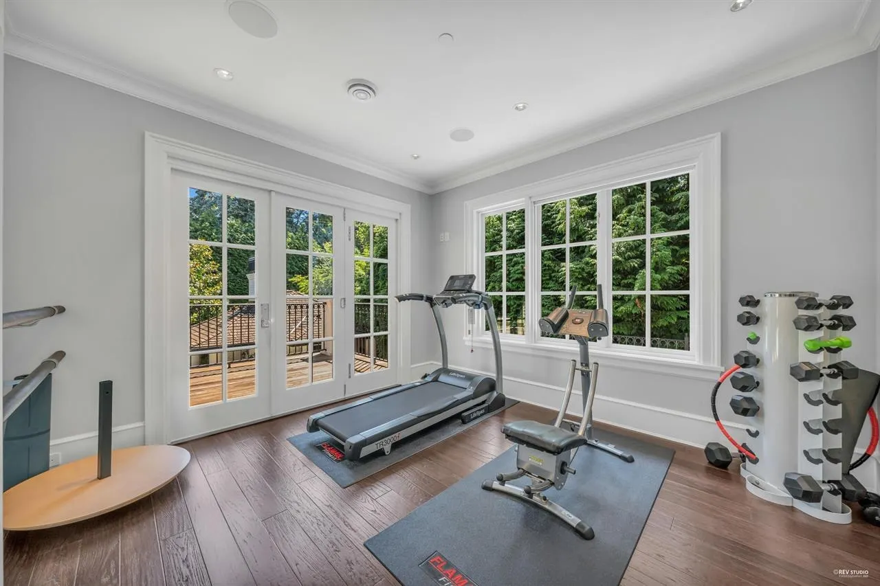 3416 Cedar Crescent