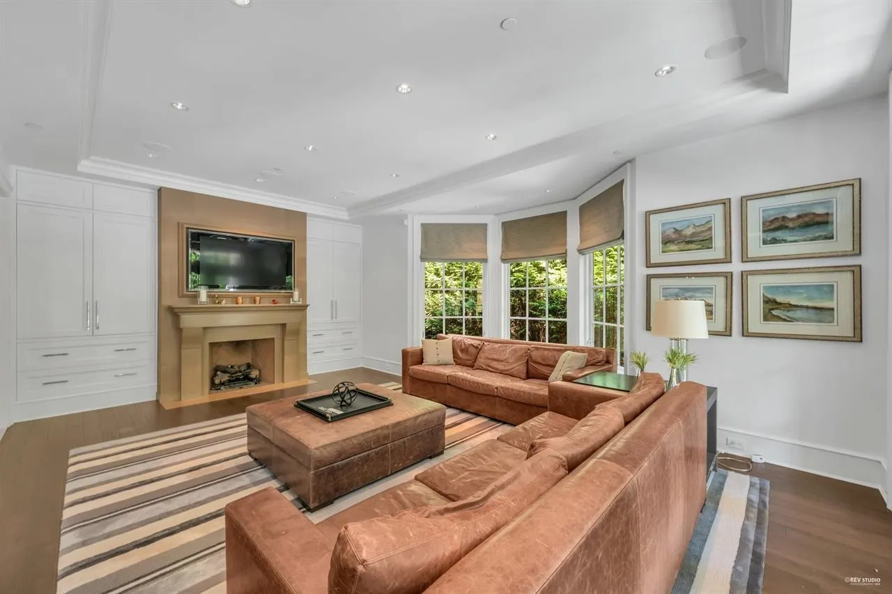3416 Cedar Crescent