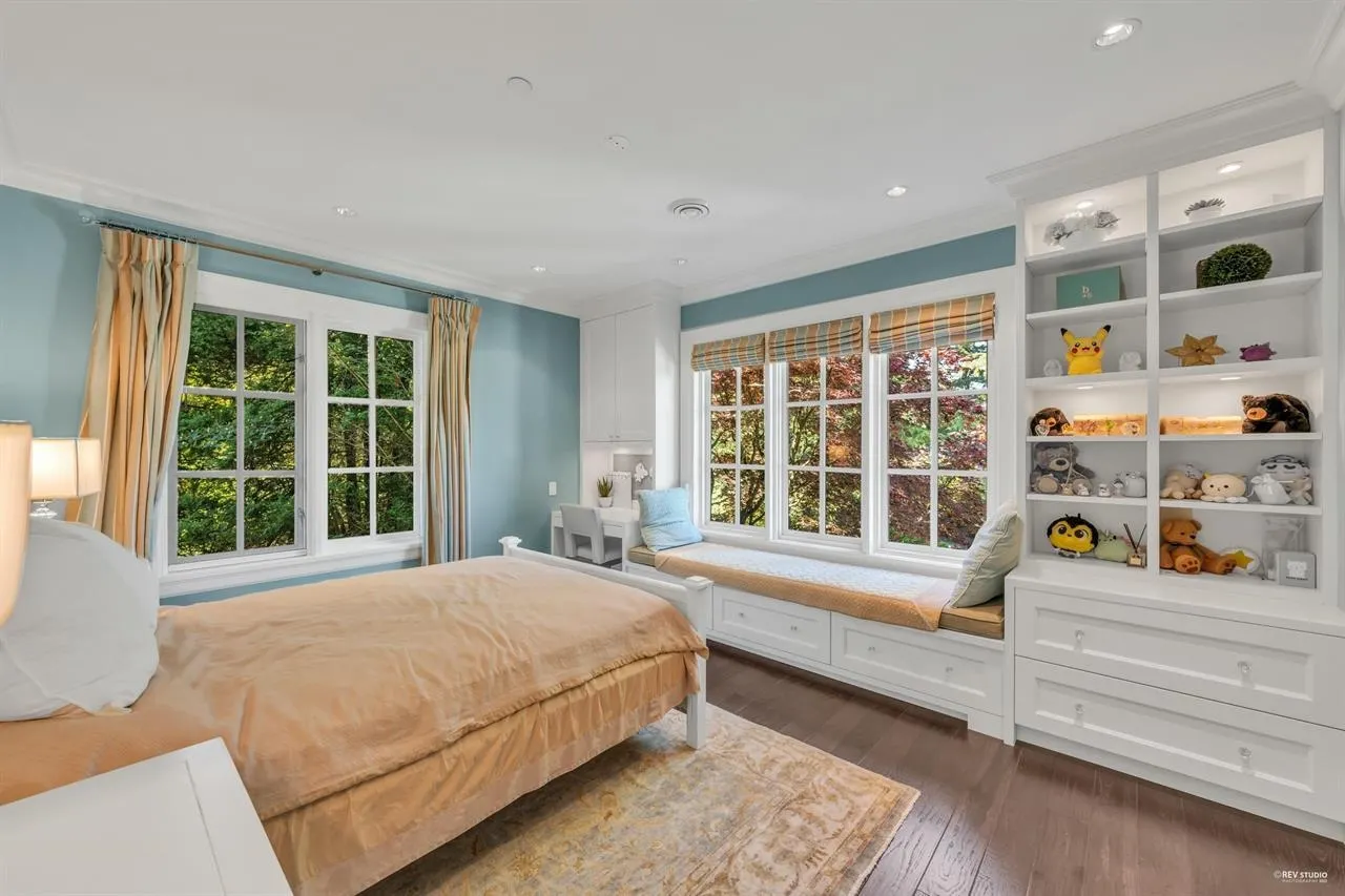 3416 Cedar Crescent