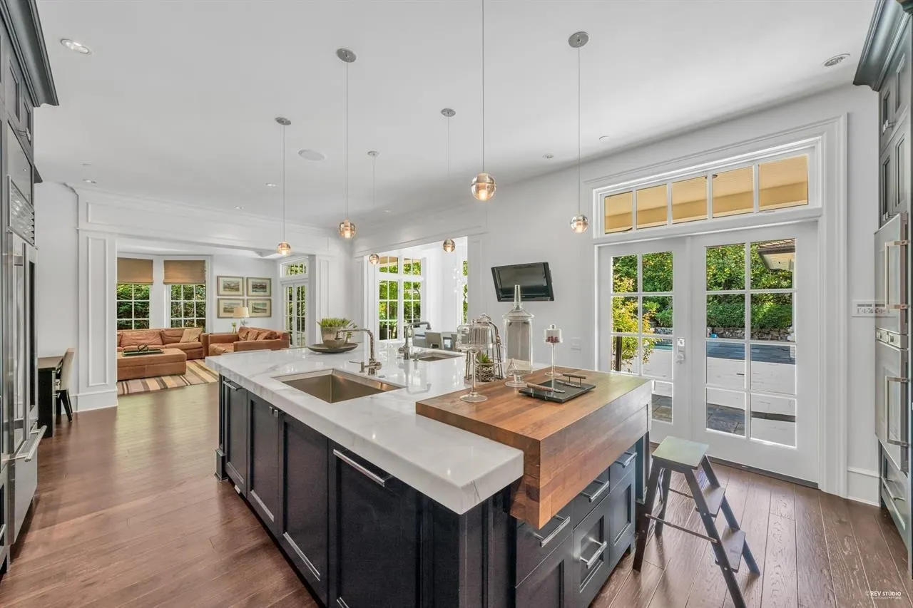 3416 Cedar Crescent