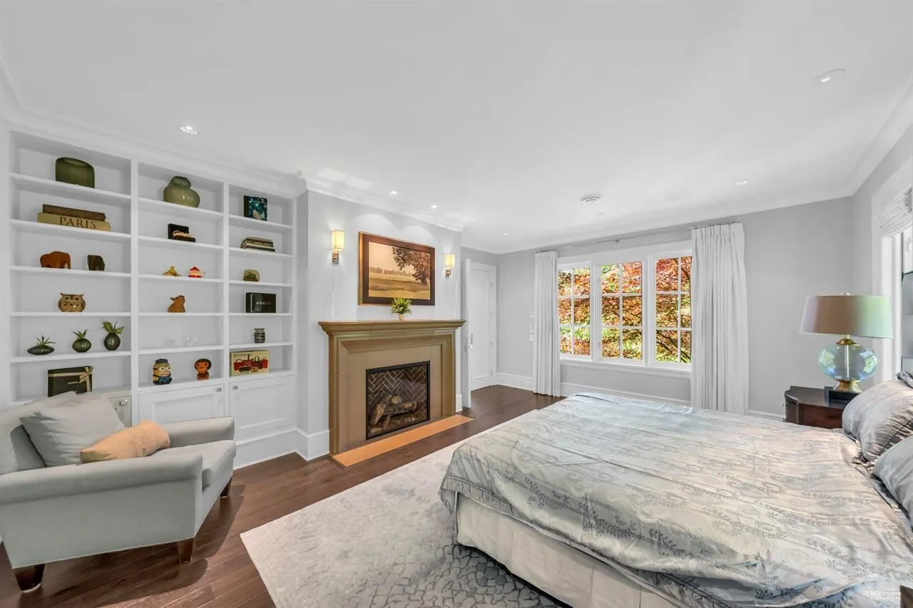 3416 Cedar Crescent