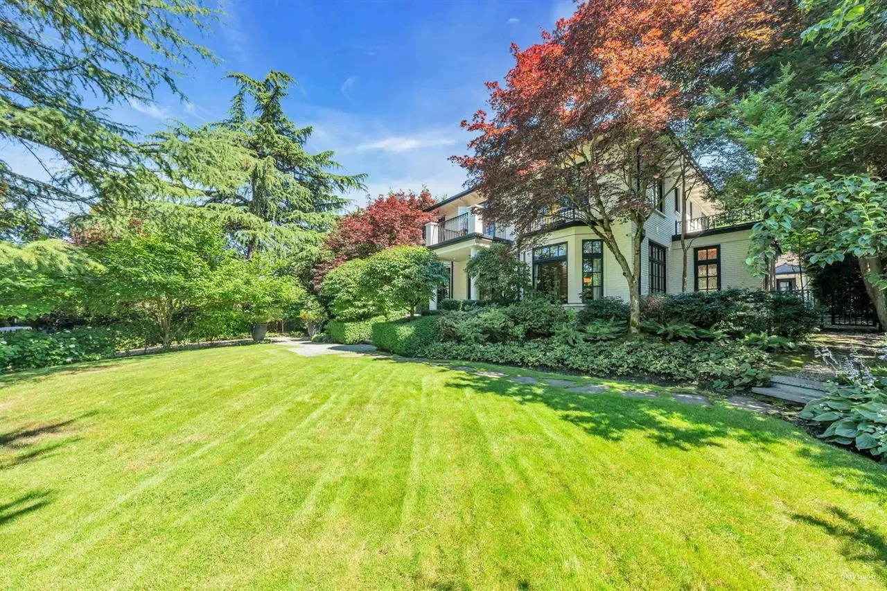 3416 Cedar Crescent