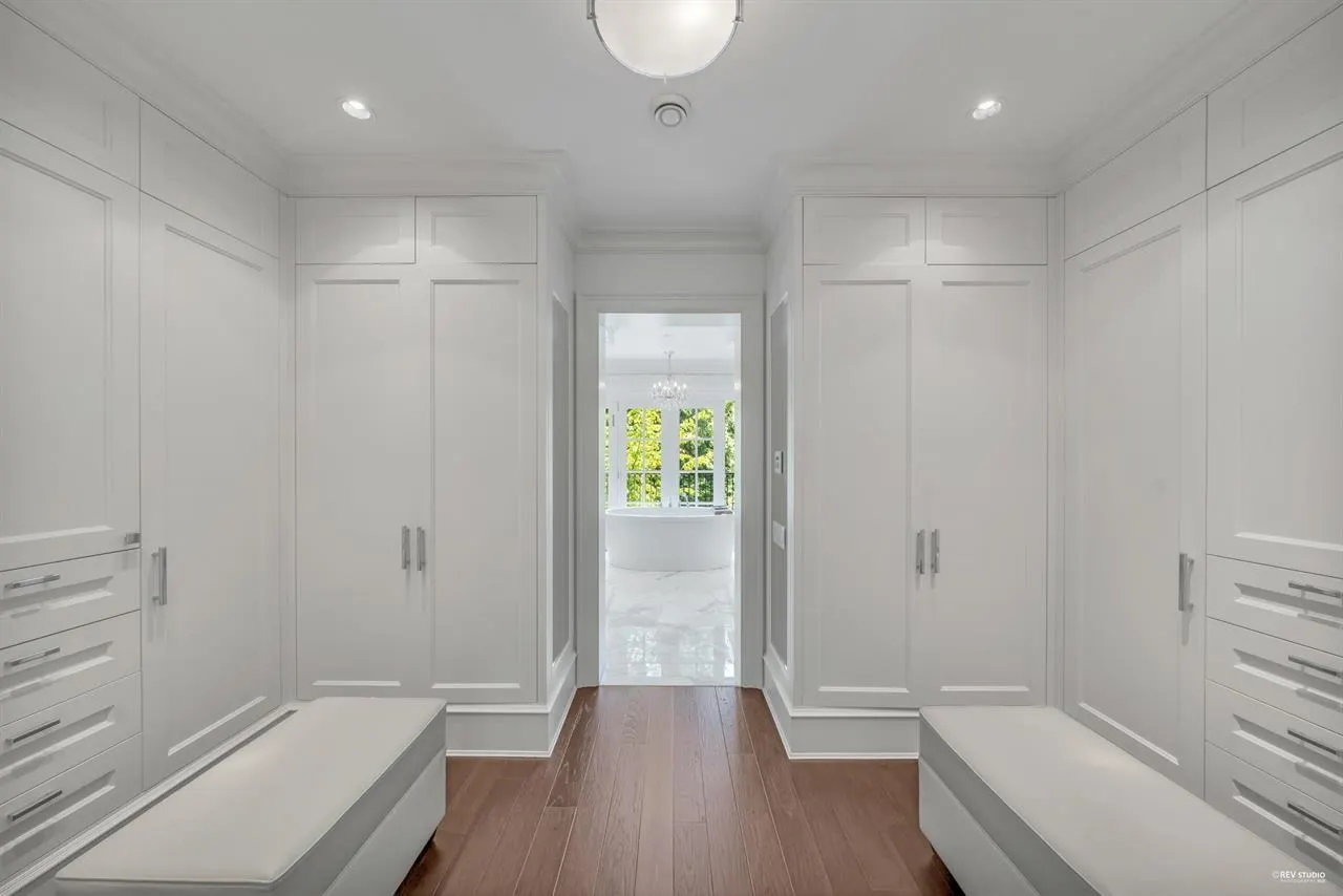 3416 Cedar Crescent