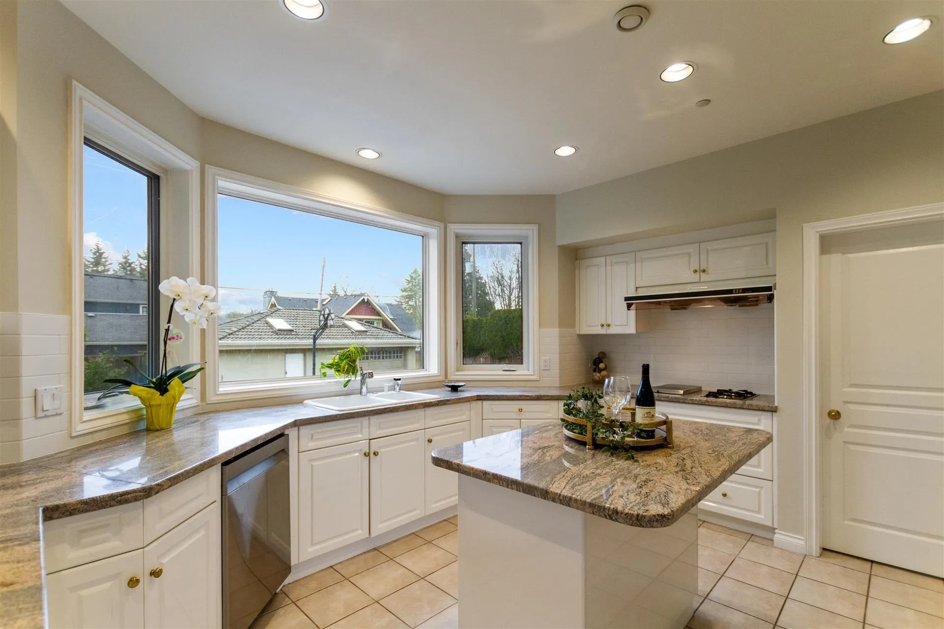 1437 Connaught Drive